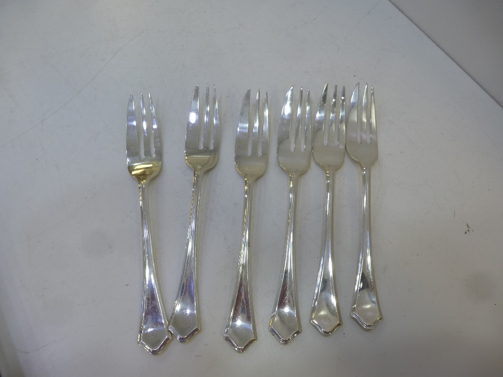 Set of 6 silver cake forks, Birmingham 1927