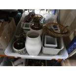 6 boxes of mixed china, glass and sundries.