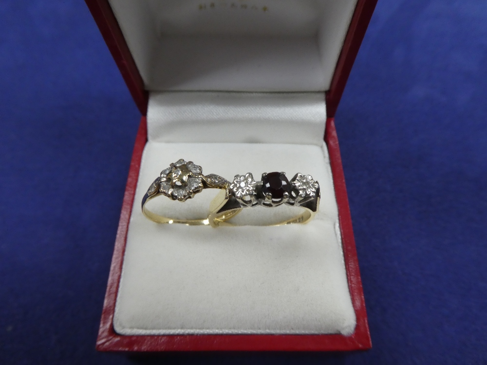 9ct garnet & diamond chip ring size P, together with another 9ct yellow gold & diamond cluster style