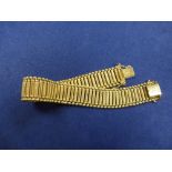 9ct yellow gold articulated bracelet stamped 375, 20cm long 27.7g