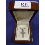 9ct yellow gold & diamond illusion set cross pendant & chain, stamped 375, total gross item weight