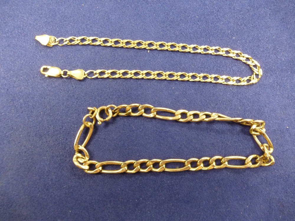 9ct yellow gold bracelet together with another example, clasp A/F