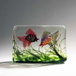 Gino CenedeseAquarium, um 1960Glasblock, Unterwasserlandschaft mit zwei Fischen. H. 20,5 cm; 29 x