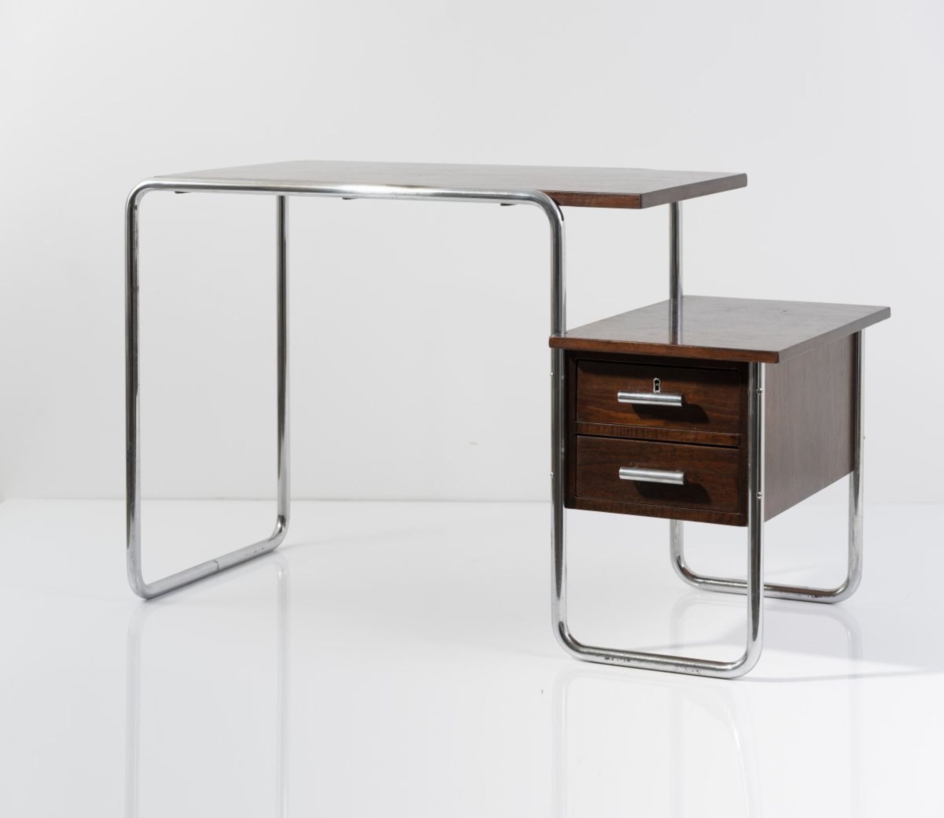 Marcel Breuer, Schreibtisch 'B 91', 1932Schreibtisch 'B 91', 1932H. 75 x 119 x 60 cm. Thonet,