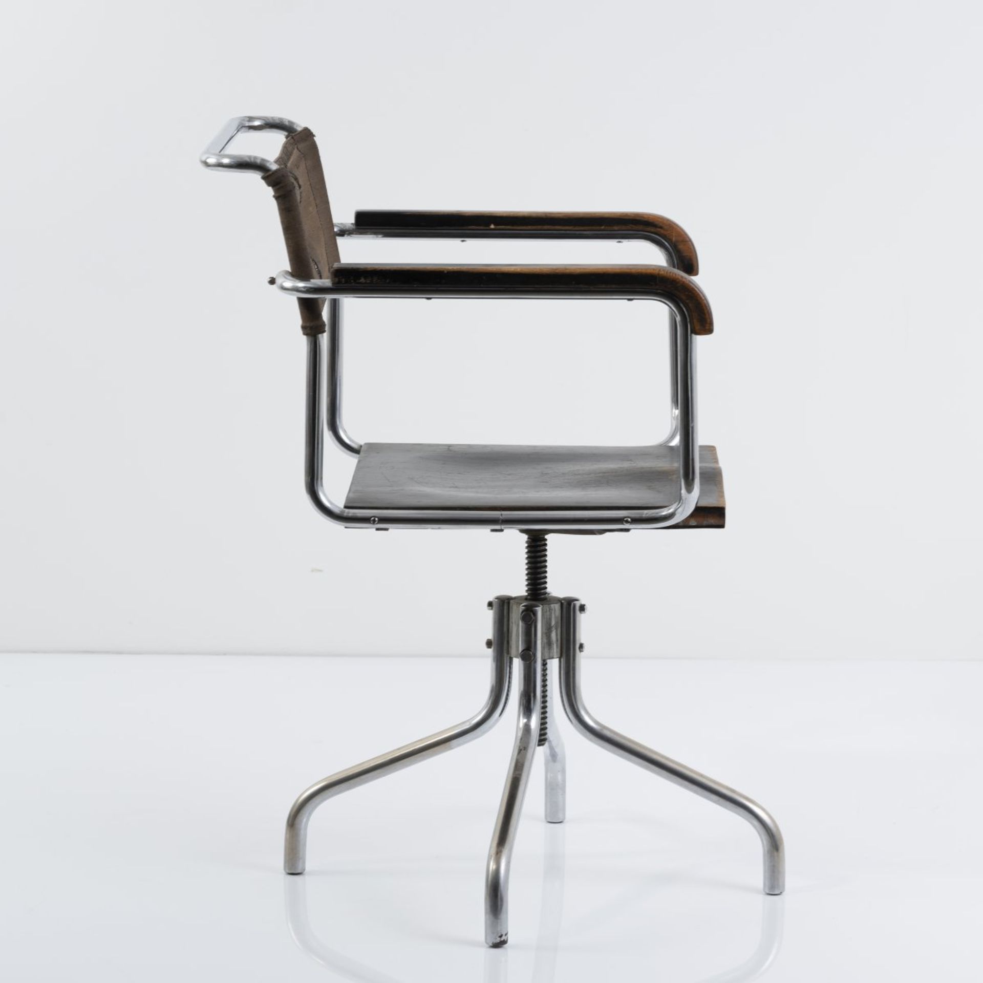 Marcel Breuer , Arbeitsstuhl 'B 7A', um 1930Arbeitsstuhl 'B 7A', um 1930H. 78-96 x 54 x 55,5 cm. - Bild 8 aus 14