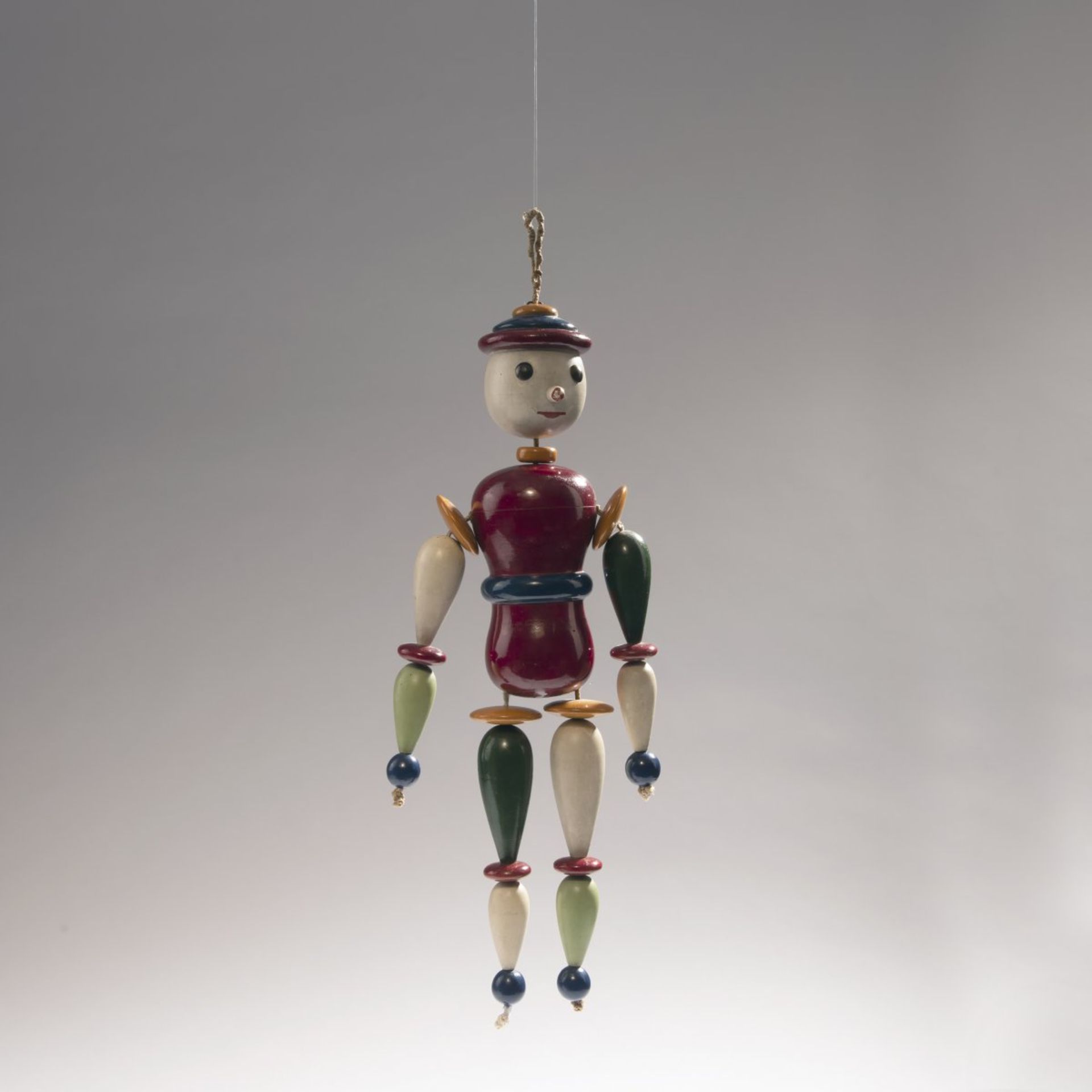 Oskar Schlemmer, Gliederpuppe, 1922 Gliederpuppe, 1922 H. 37,5 x 37,5 x 6,5 cm. Josef Hartwig. Holz, - Bild 3 aus 19