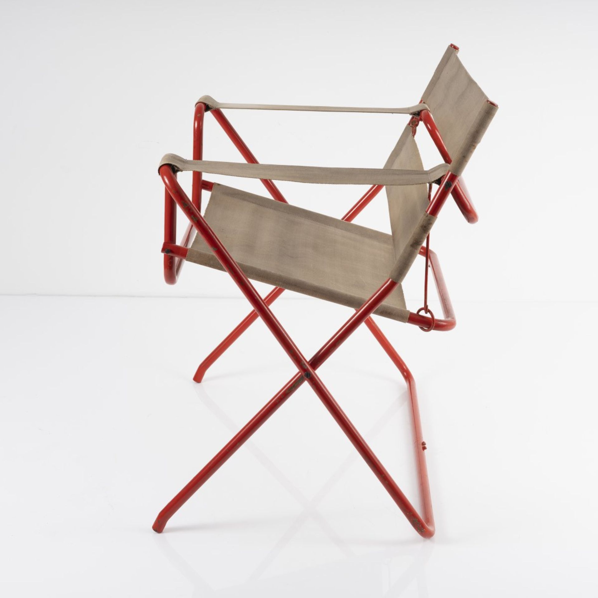 Marcel Breuer, Klappsessel 'B 4 - 2. Version', 1927Klappsessel 'B 4 - 2. Version', 1927H. 75 x 77 - Bild 17 aus 19