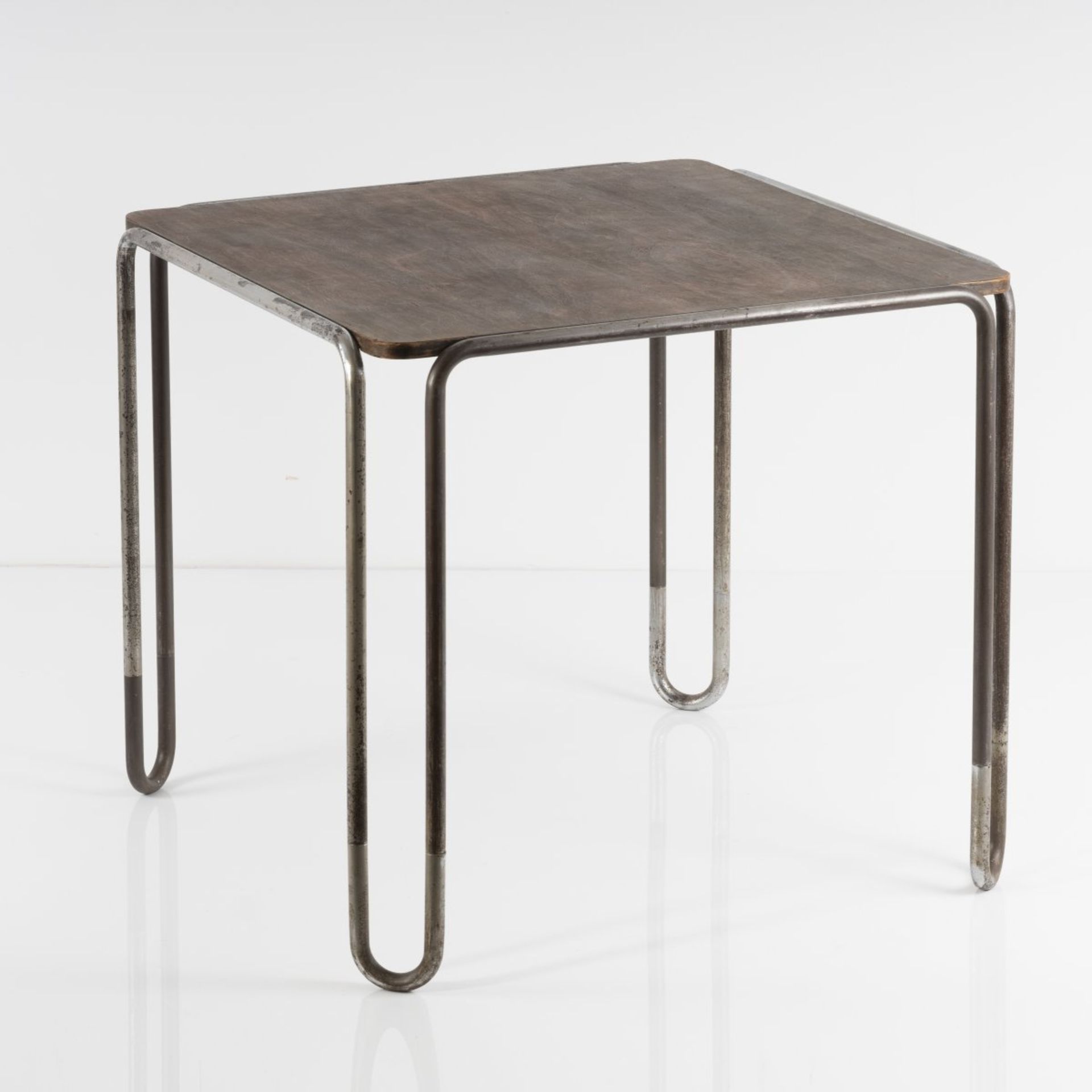 Marcel Breuer , Tisch 'B 10', 1927 Tisch 'B 10', 1927 H. 67,5 x 74 x 74,5 cm; Rohr Ø 2 cm.Thonet, - Bild 3 aus 7