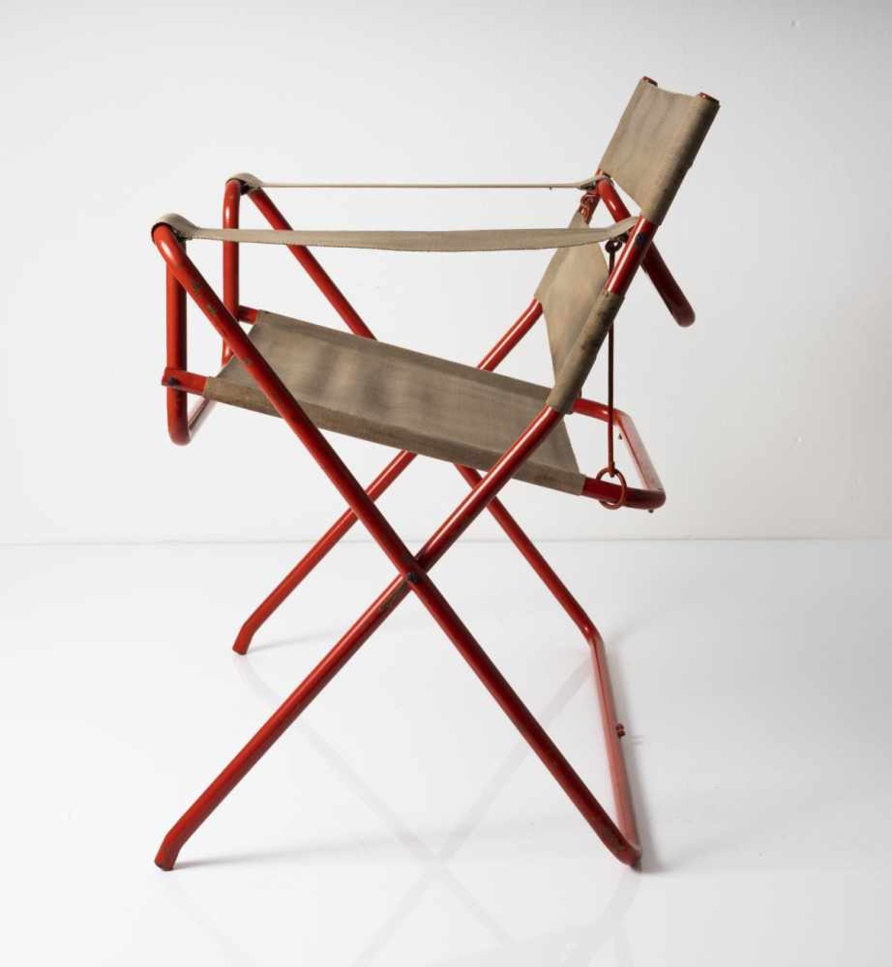 Marcel Breuer, Klappsessel 'B 4 - 2. Version', 1927Klappsessel 'B 4 - 2. Version', 1927H. 75 x 77 - Bild 3 aus 19