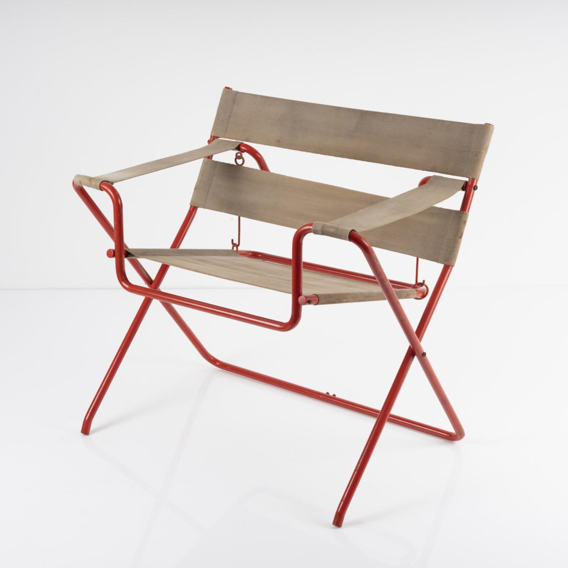 Marcel Breuer, Klappsessel 'B 4 - 2. Version', 1927Klappsessel 'B 4 - 2. Version', 1927H. 75 x 77 - Bild 15 aus 19