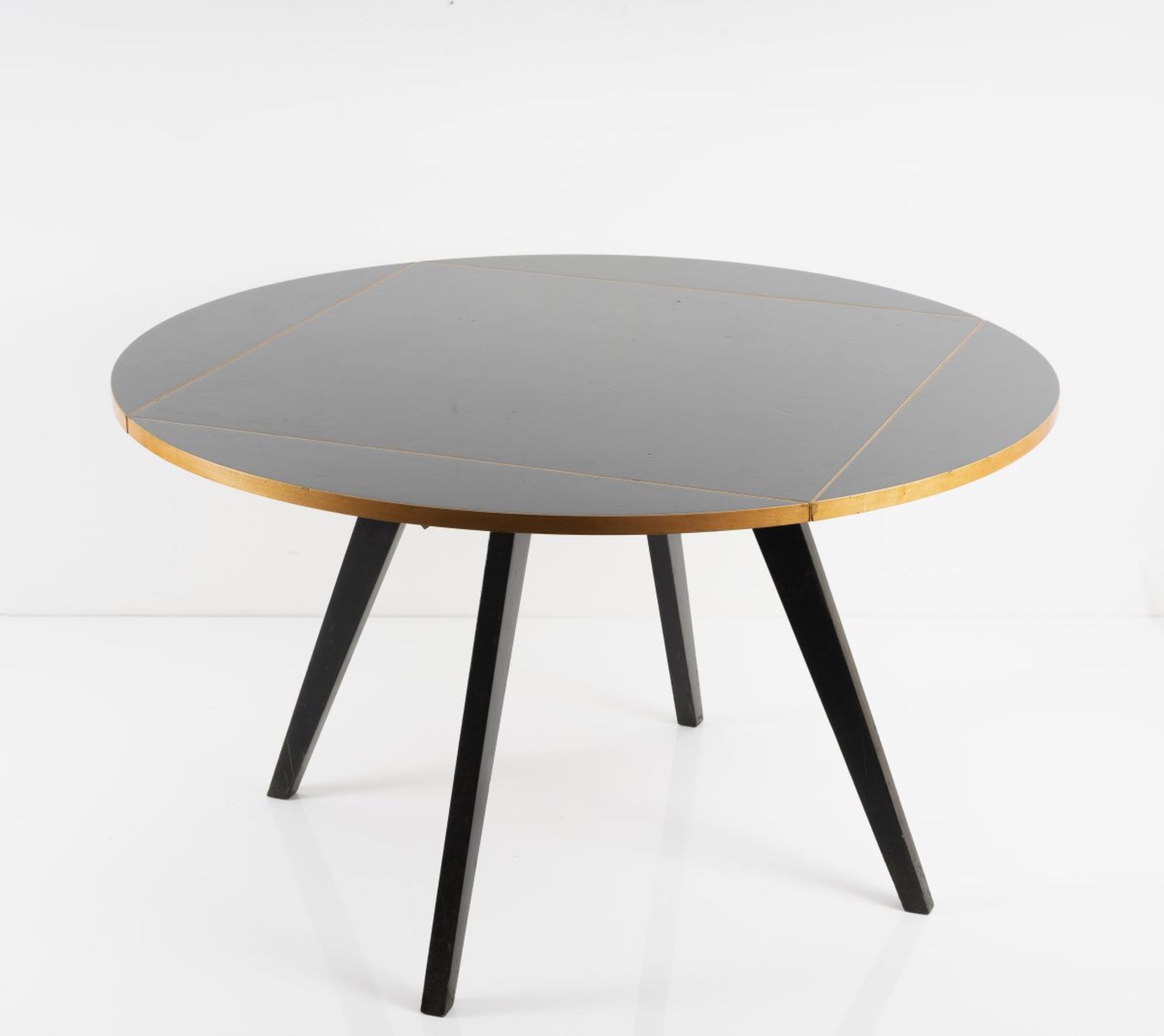 Max Bill, Tisch 'quadratrund', 1949Tisch 'quadratrund', 1949H. 73 x 90 x 90 cm bzw. Ø 127,5 cm. - Bild 6 aus 9