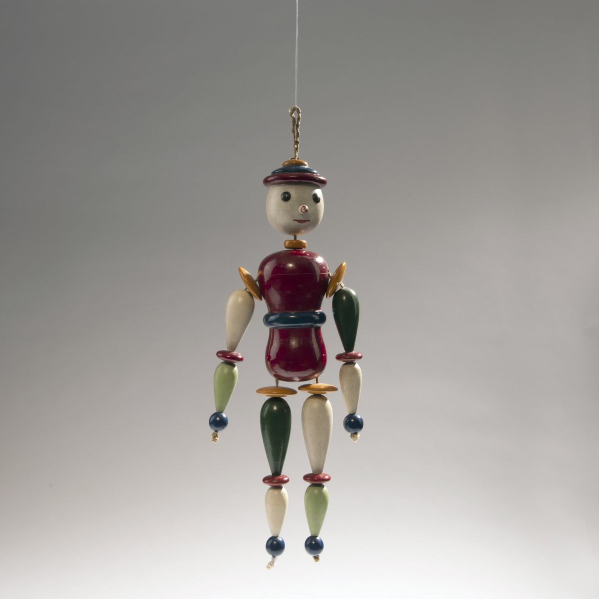 Oskar Schlemmer, Gliederpuppe, 1922 Gliederpuppe, 1922 H. 37,5 x 37,5 x 6,5 cm. Josef Hartwig. Holz, - Bild 12 aus 19