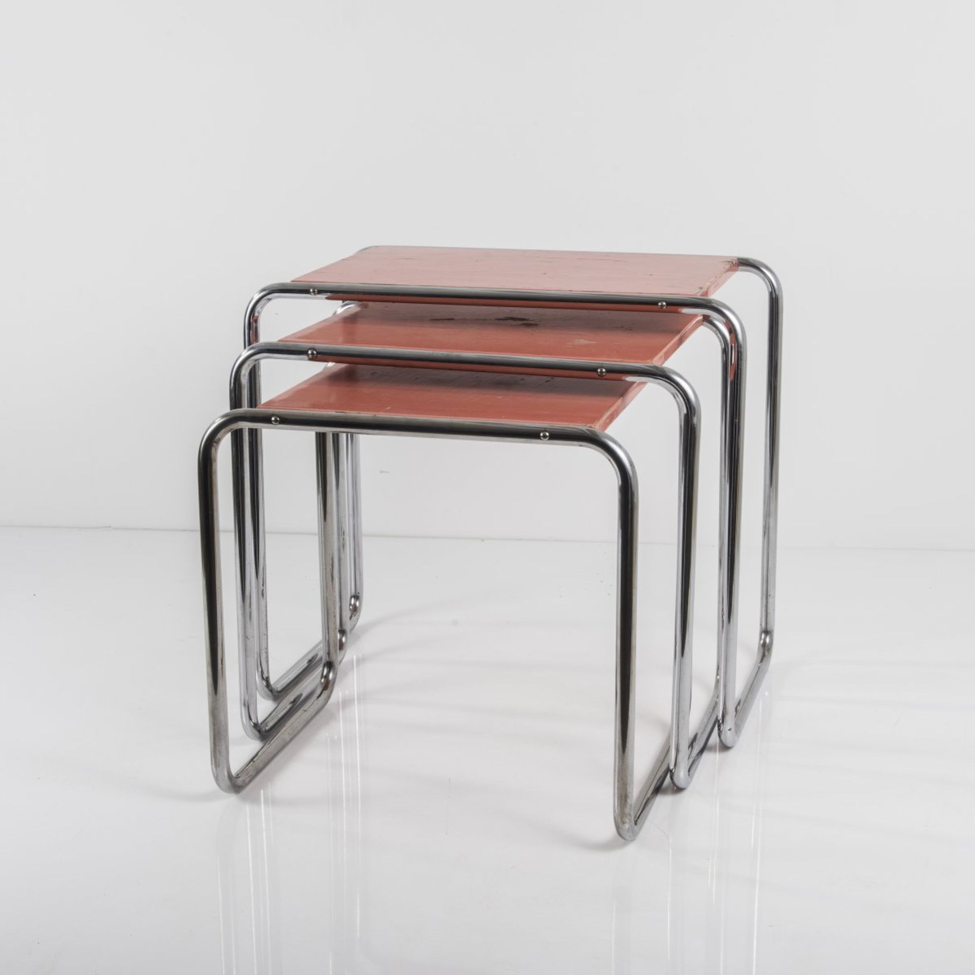 Marcel Breuer, Drei Satztische 'B 9', 1925/26Drei Satztische 'B 9', 1925/26H. 50-60 x 52-66 x 39 - Bild 6 aus 8