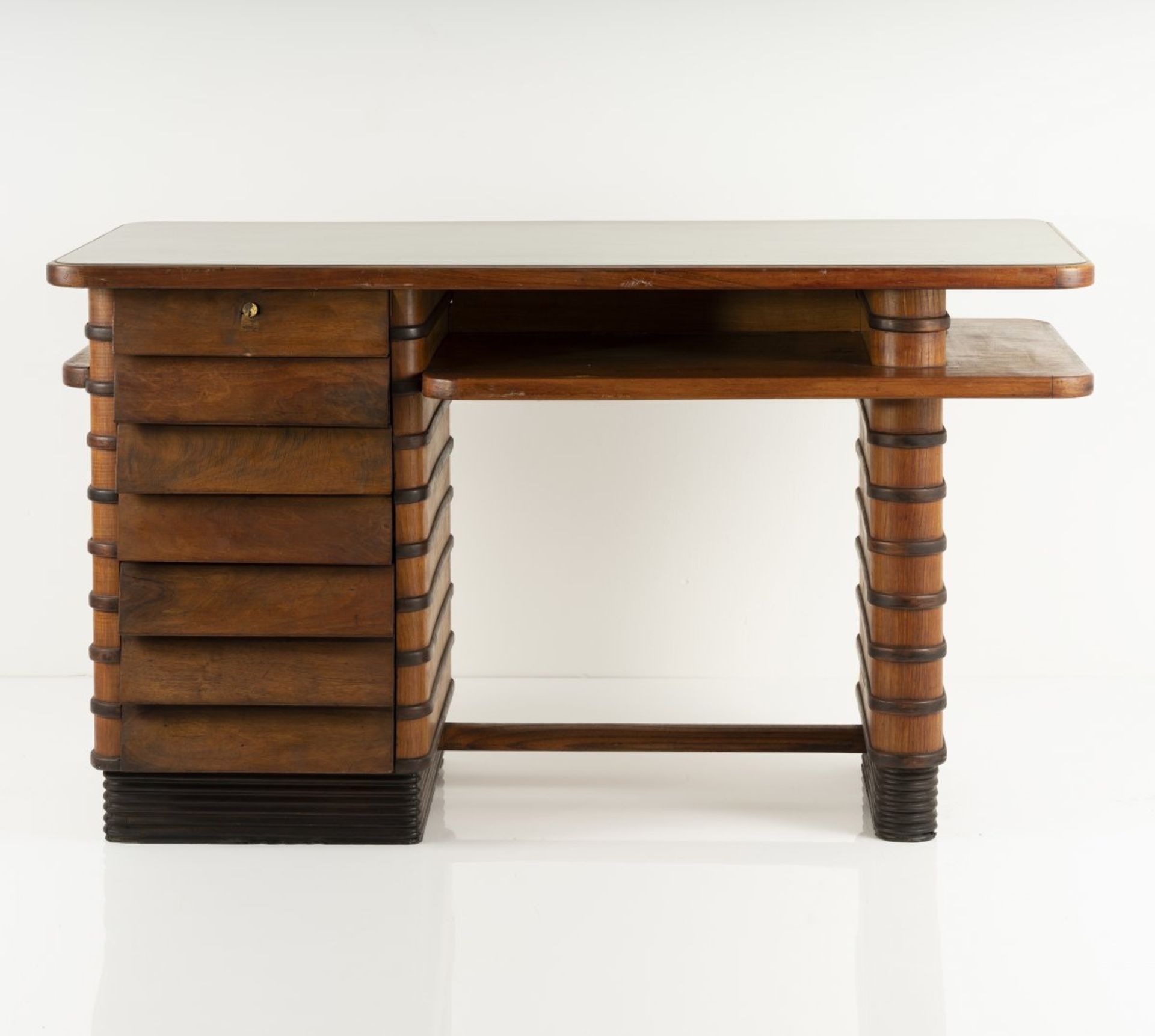 Italien, Schreibtisch, 1930/40er JahreSchreibtisch, 1930/40er JahreH. 80,5 x 140 x 68,5 cm. - Bild 8 aus 15