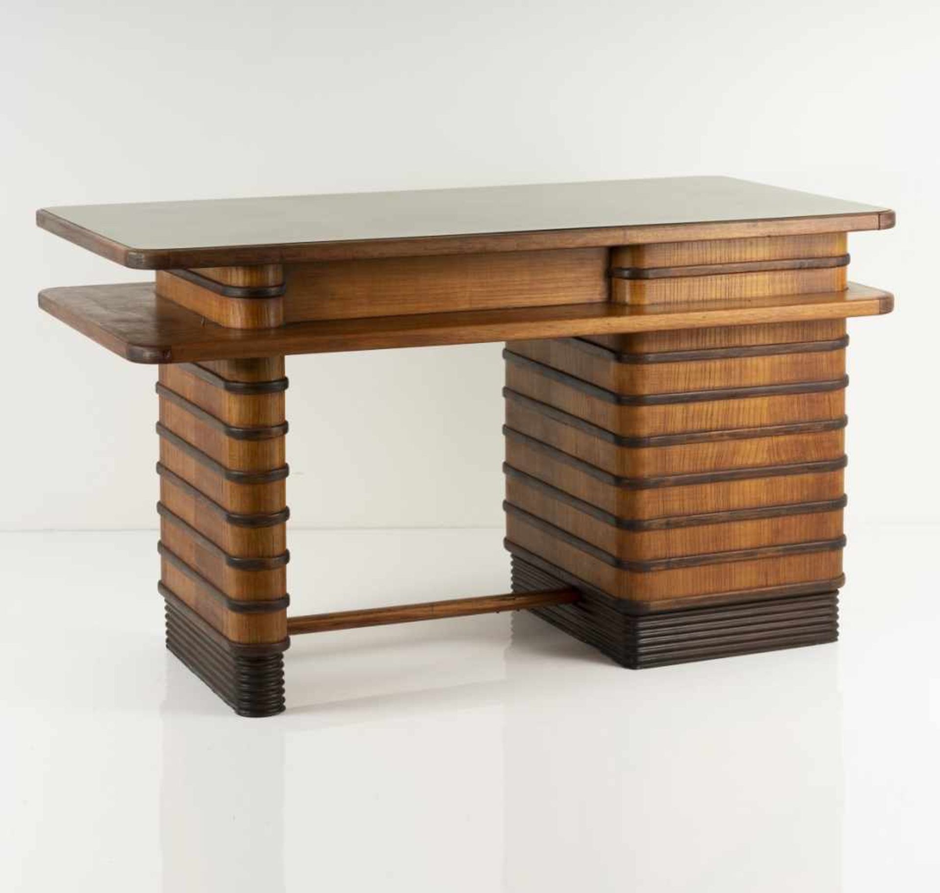 Italien, Schreibtisch, 1930/40er JahreSchreibtisch, 1930/40er JahreH. 80,5 x 140 x 68,5 cm. - Bild 6 aus 15