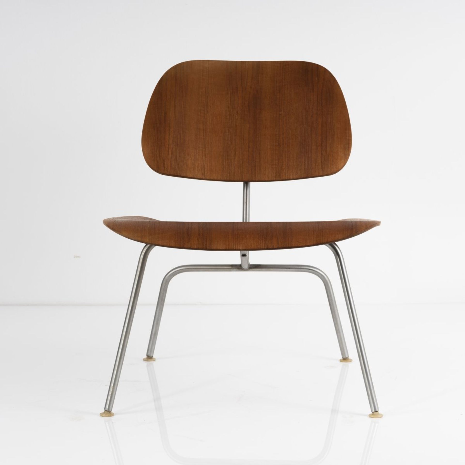 Charles Eames, Sessel 'LCM', 1946Sessel 'LCM', 1946H. 65 x 54 x 65 cm.Herman Miller, Zeeland.