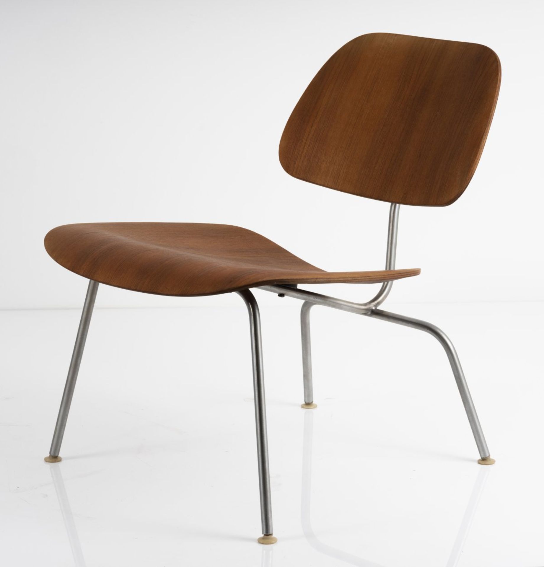 Charles Eames, Sessel 'LCM', 1946Sessel 'LCM', 1946H. 65 x 54 x 65 cm.Herman Miller, Zeeland. - Bild 2 aus 10