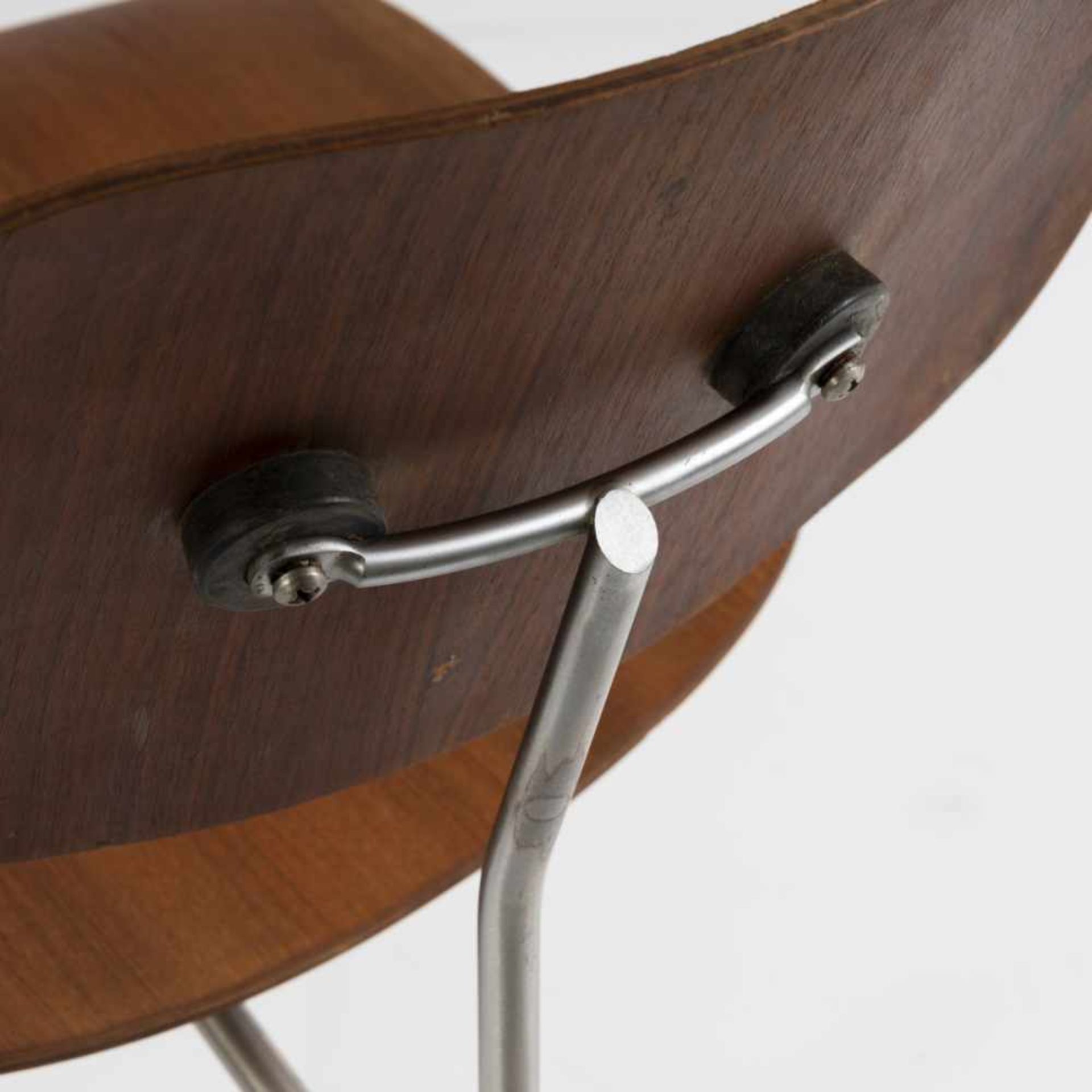 Charles Eames, Sessel 'LCM', 1946Sessel 'LCM', 1946H. 65 x 54 x 65 cm.Herman Miller, Zeeland. - Image 7 of 10