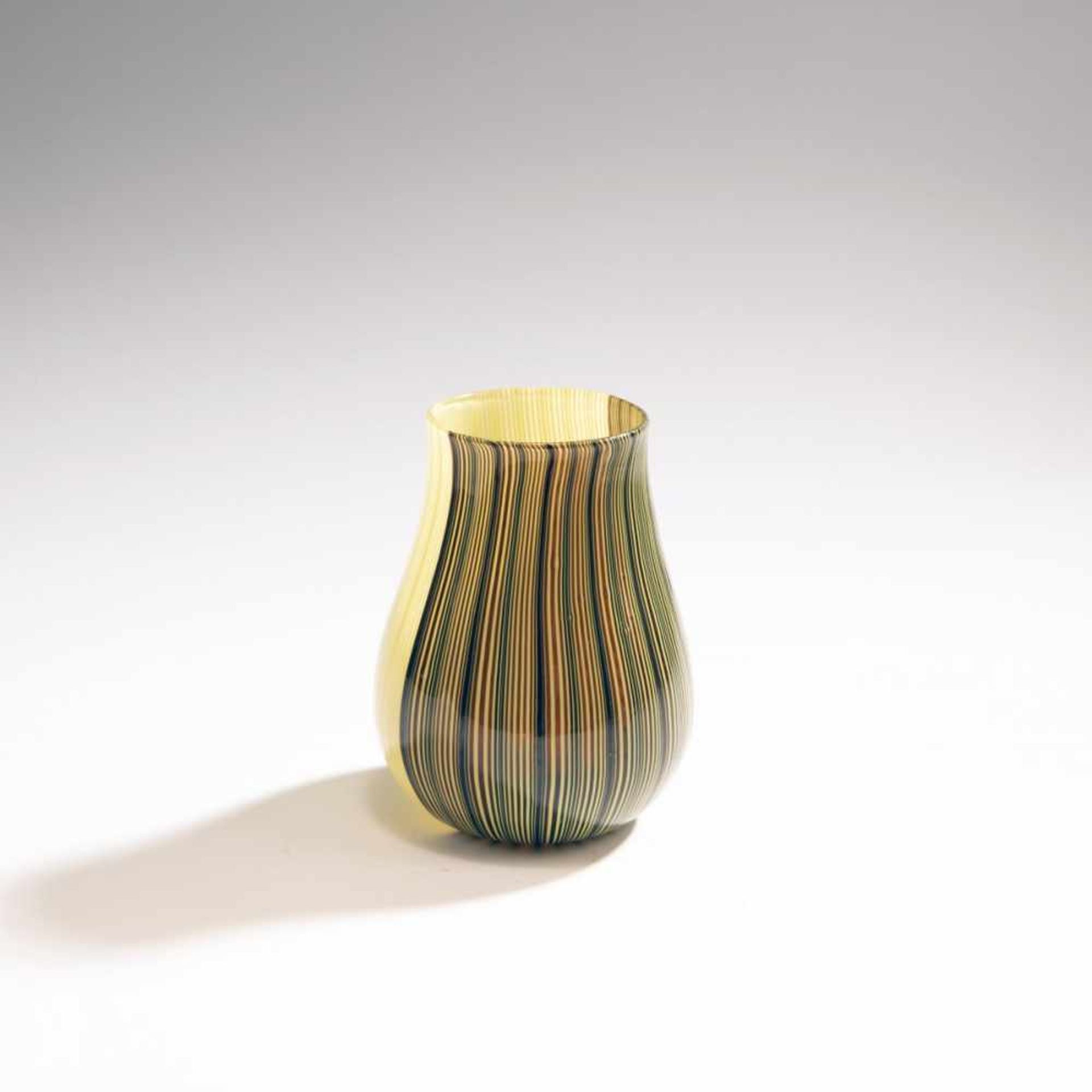 Carlo Scarpa, 'Tessuto bicolore' vase, c. 1945-48'Tessuto bicolore' vase, c. 1945-48Model no. - Bild 2 aus 6