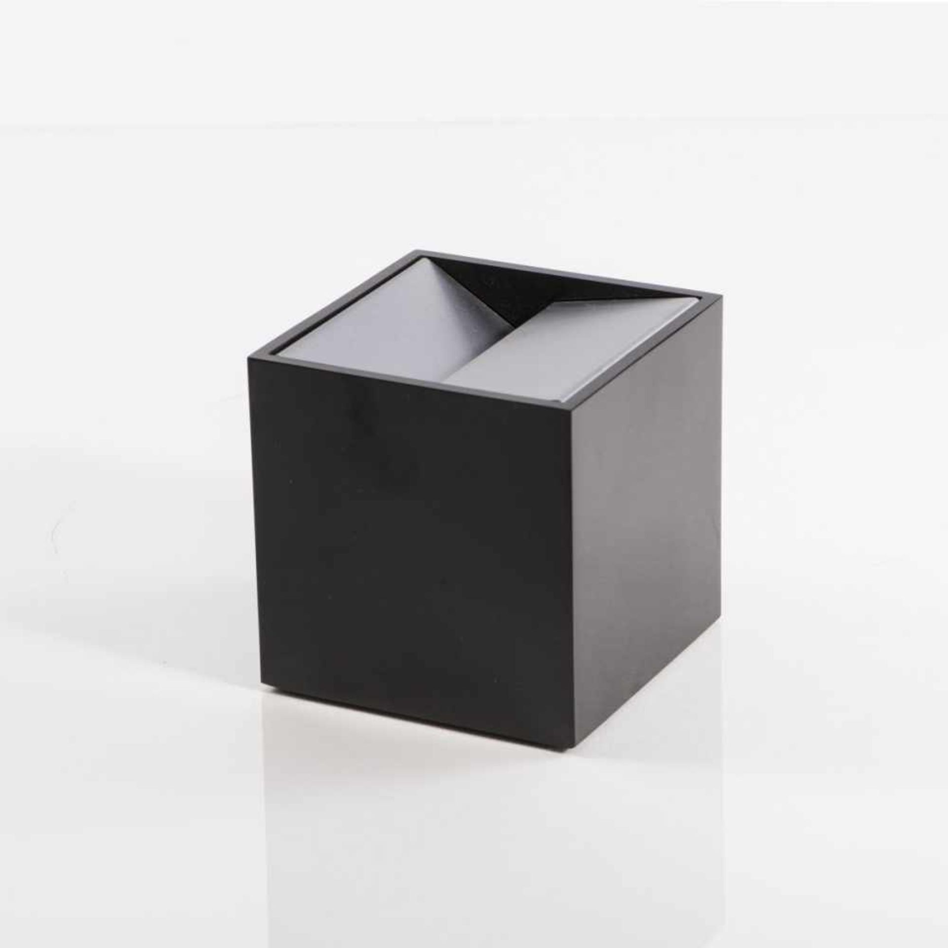 Bruno Munari, 'Cubo' ashtray, 1957Bruno Munari, 'Cubo' ashtray, 1957, H. 8 x 8 x 8 cm. Model - Bild 3 aus 5