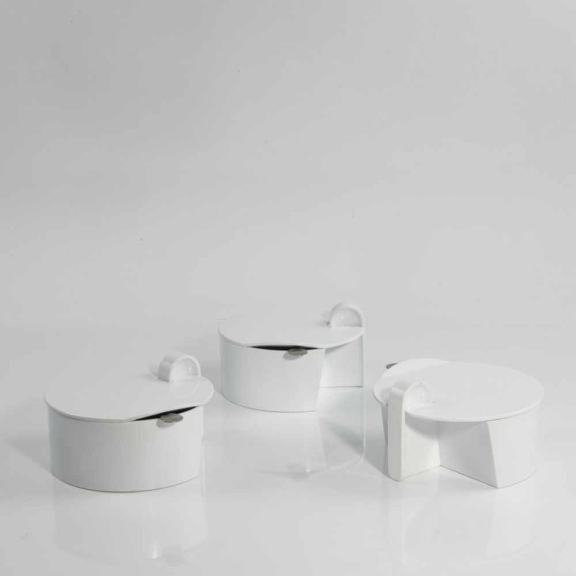 Enzo Mari, Three 'Java' containers, 1969/70Enzo Mari, Three 'Java' containers, 1969/70, H. 8.4 cm, - Bild 2 aus 4