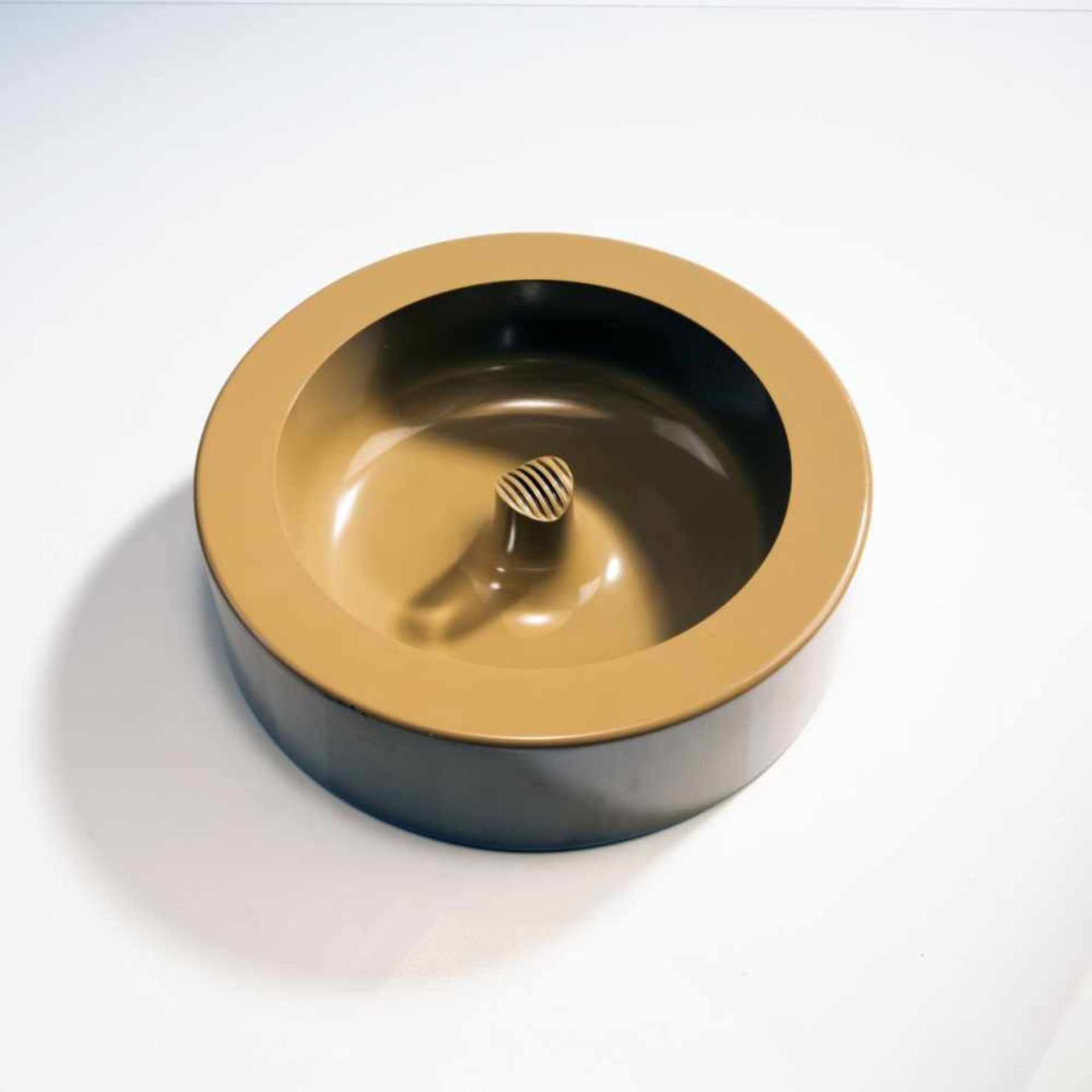 Enzo Mari, 'Molokai' ashtray, 1970Enzo Mari, 'Molokai' ashtray, 1970, H. 7.5 cm, D. 25.5 cm. Model