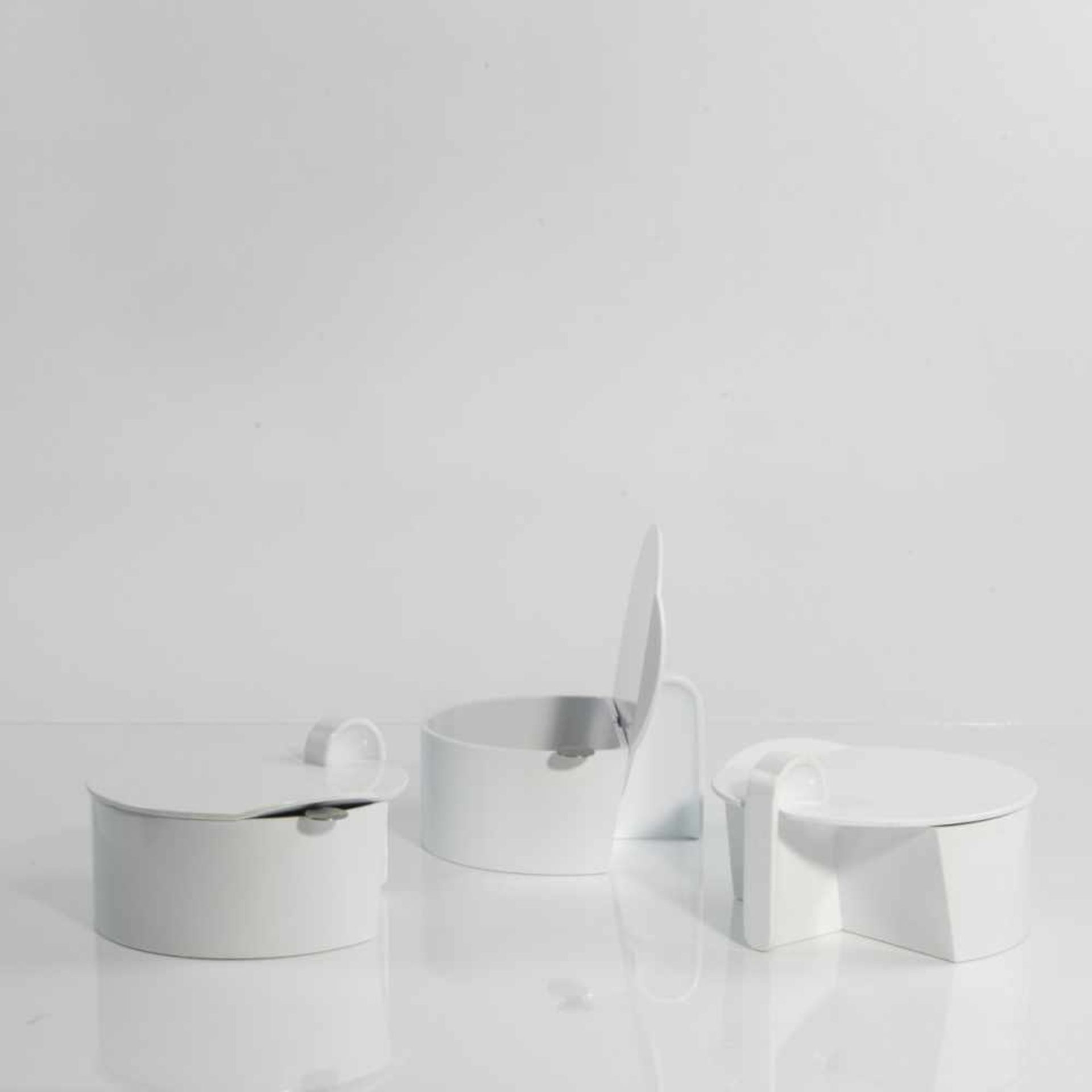 Enzo Mari, Three 'Java' containers, 1969/70Enzo Mari, Three 'Java' containers, 1969/70, H. 8.4 cm, - Bild 4 aus 4