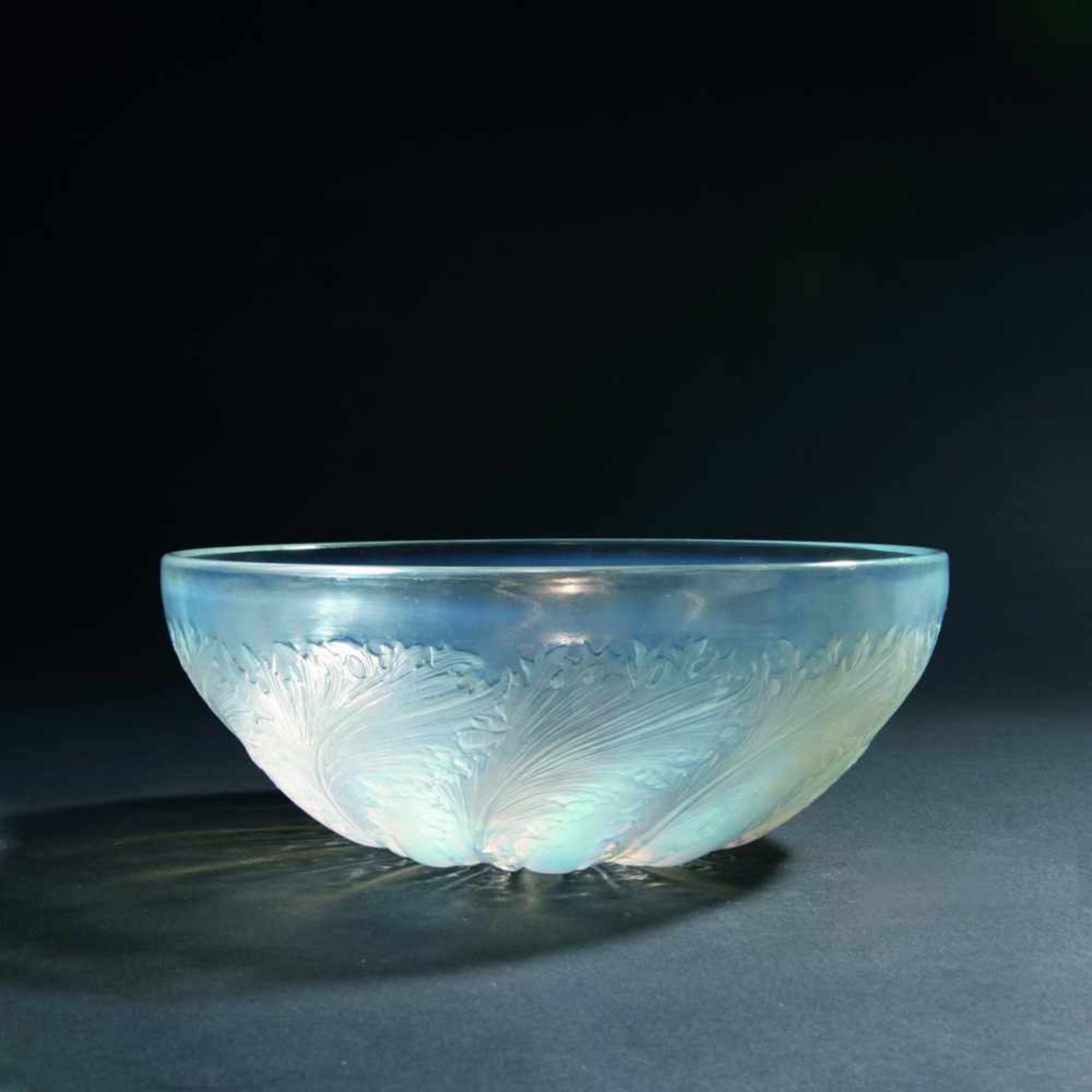 René Lalique, 'Chicoree' bowl, 1932'Chicoree' bowl, 1932D. 23.8 cm. Clear moulded glass, opalescent,