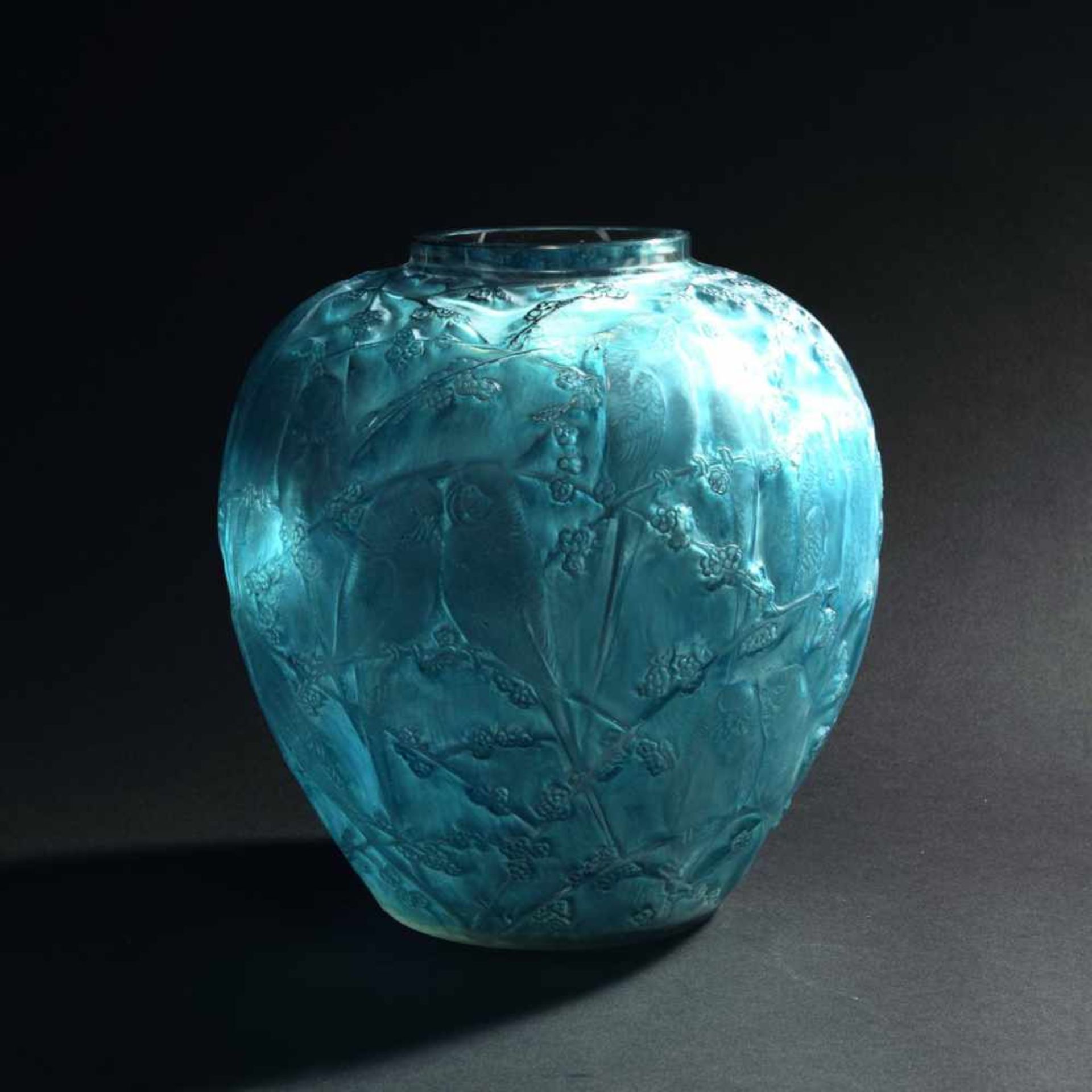 René Lalique, 'Perruches' vase, 1919'Perruches' vase, 1919H. 25 cm. Clear mould-blown glass, blue