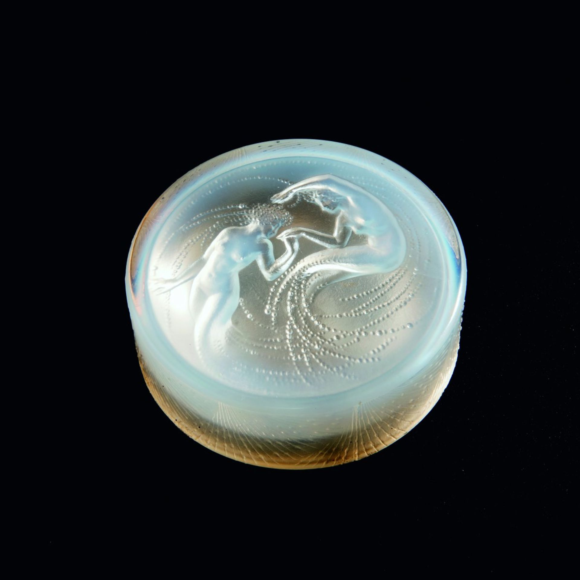 René Lalique, 'Chevalier d'Orsay' compact, 1920'Chevalier d'Orsay' compact, 1920D. 8.5 cm. Clear