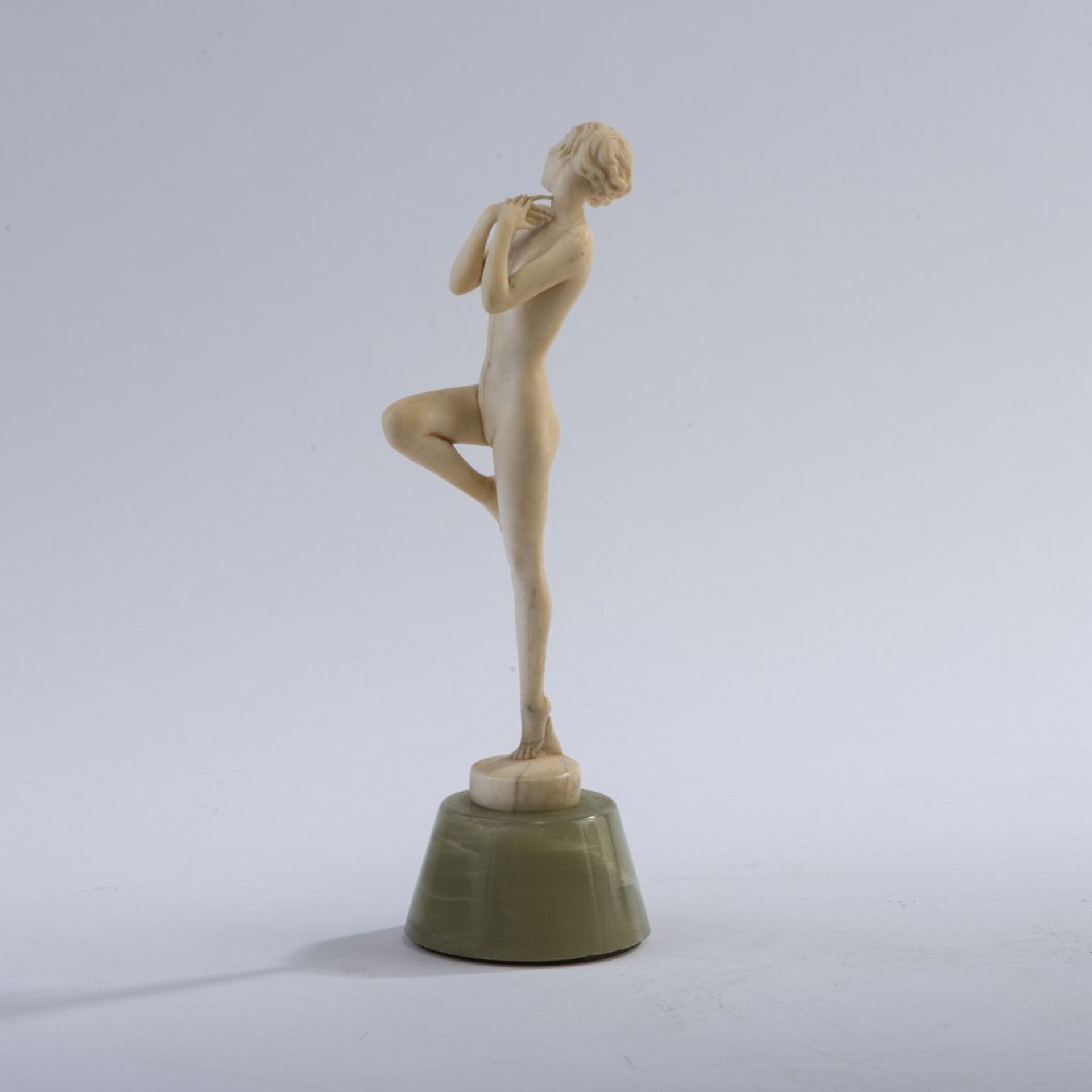 Josef Lorenzl, Unclothed Dancer, 1920sUnclothed Dancer, 1920sIn pose on one leg. H. 18.7 cm (with - Bild 4 aus 8