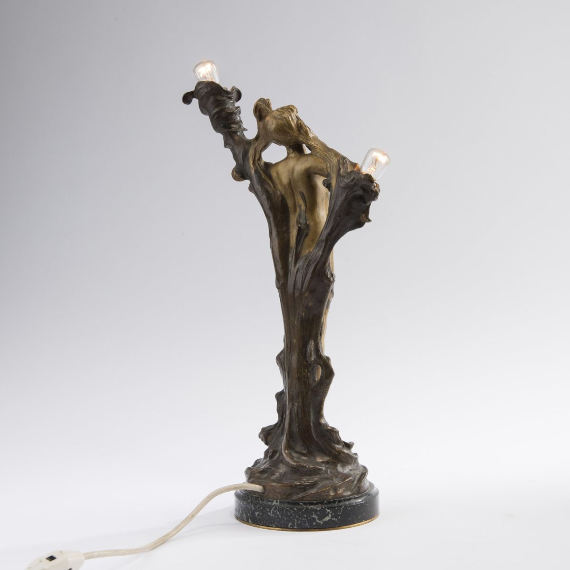 Georges Flamand, Figurative table light 'Girl', c. 1900Figurative table light 'Girl', c. 1900H. 49 - Bild 4 aus 5