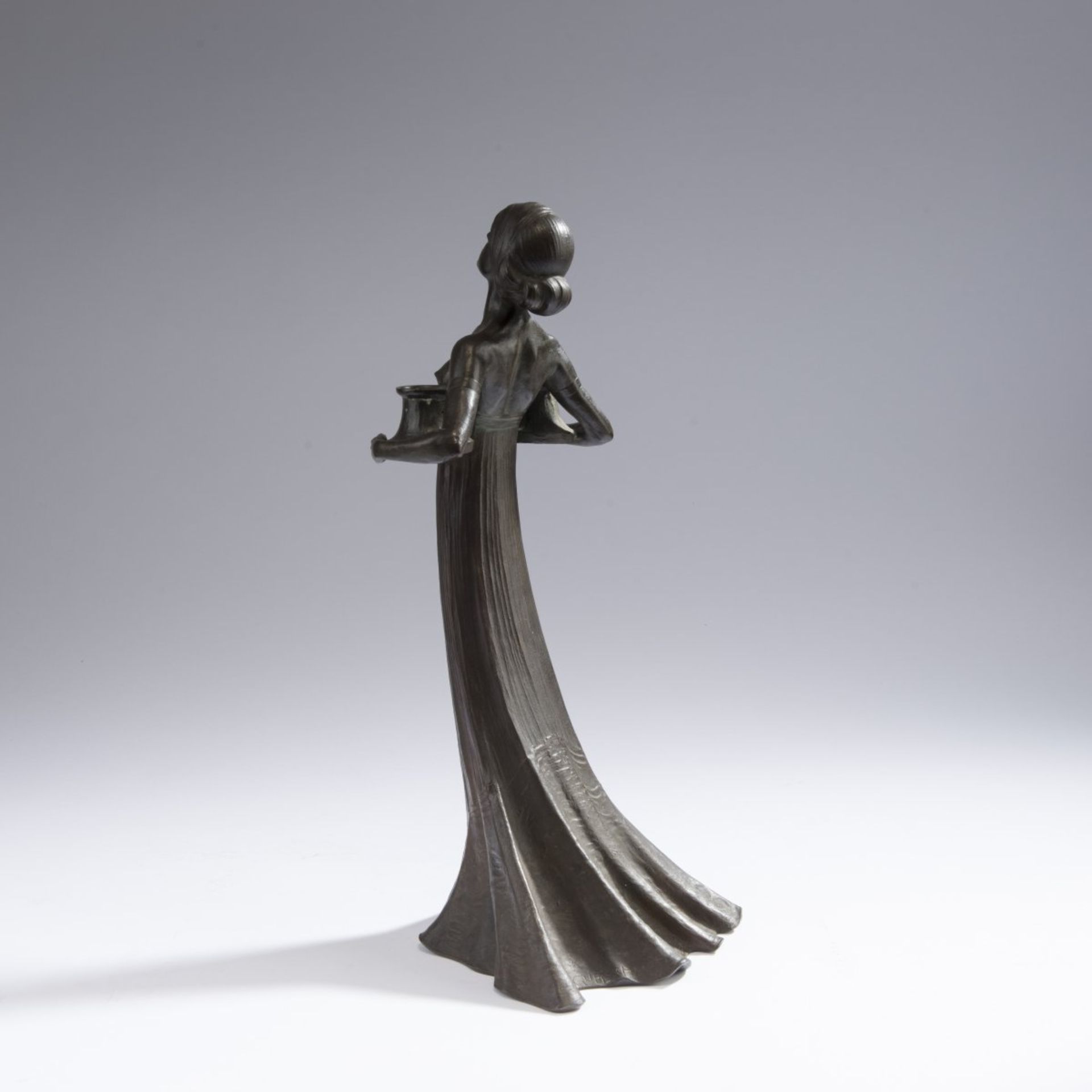 Gustav Gurschner, Candlestick, c. 1902-04Candlestick, c. 1902-04Standing figure of a young woman - Bild 5 aus 6