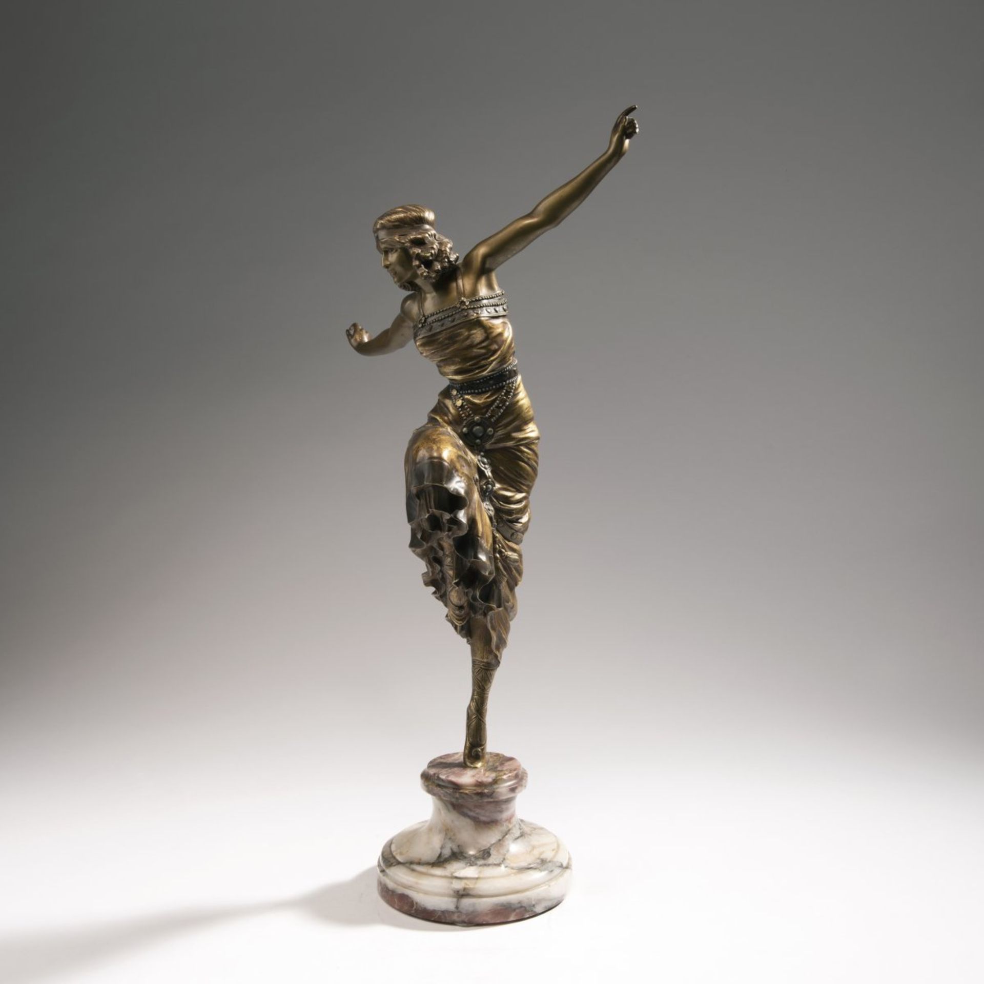 Paul Philippe, 'Small Russian Dancer', 1920s'Small Russian Dancer', 1920sH. 55.5 cm (incl. base). - Bild 2 aus 8