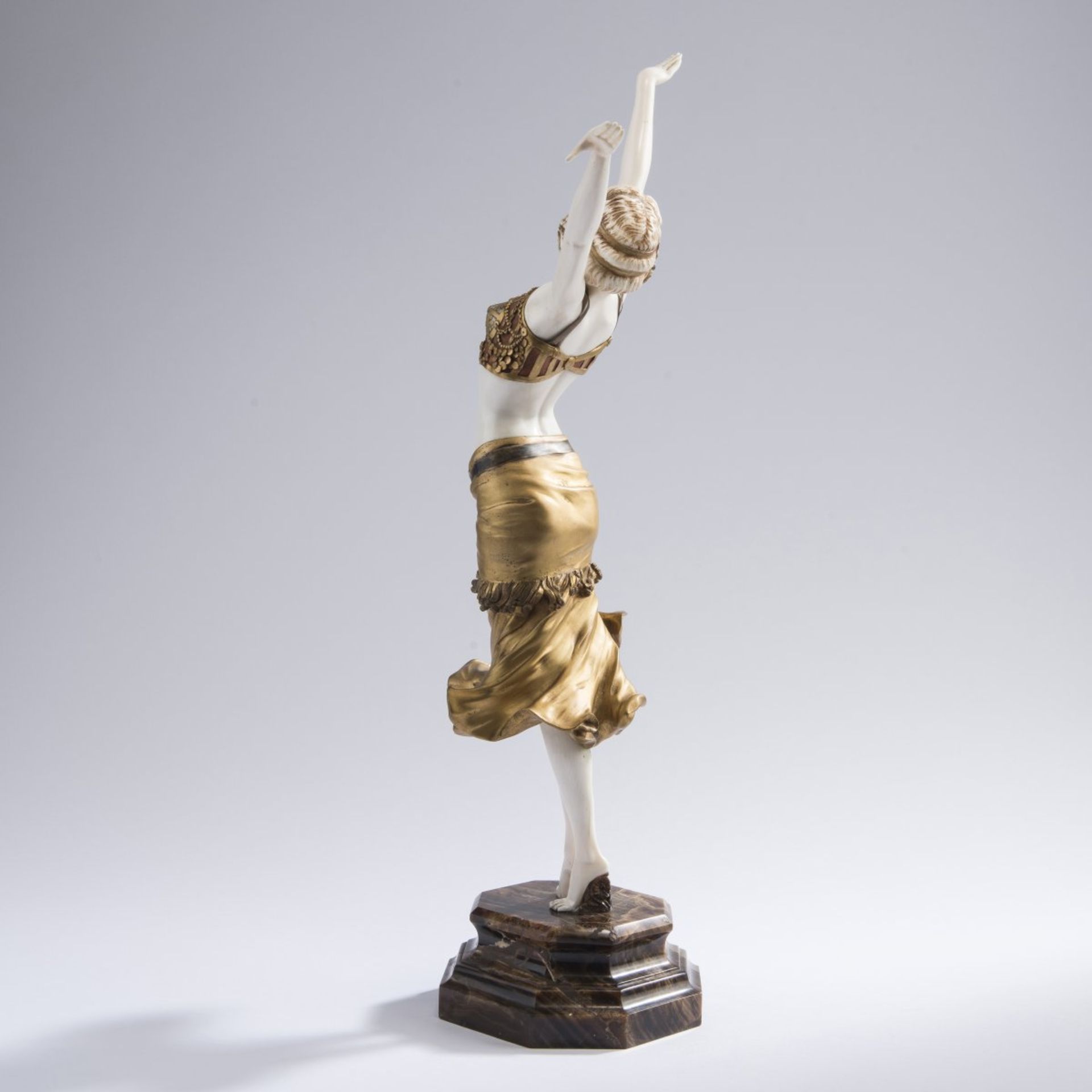 Paul Philippe, 'Radha', 1920s'Radha', 1920sH. 56.3 cm (with base). Cold-painted bronze, gilded. - Bild 6 aus 7