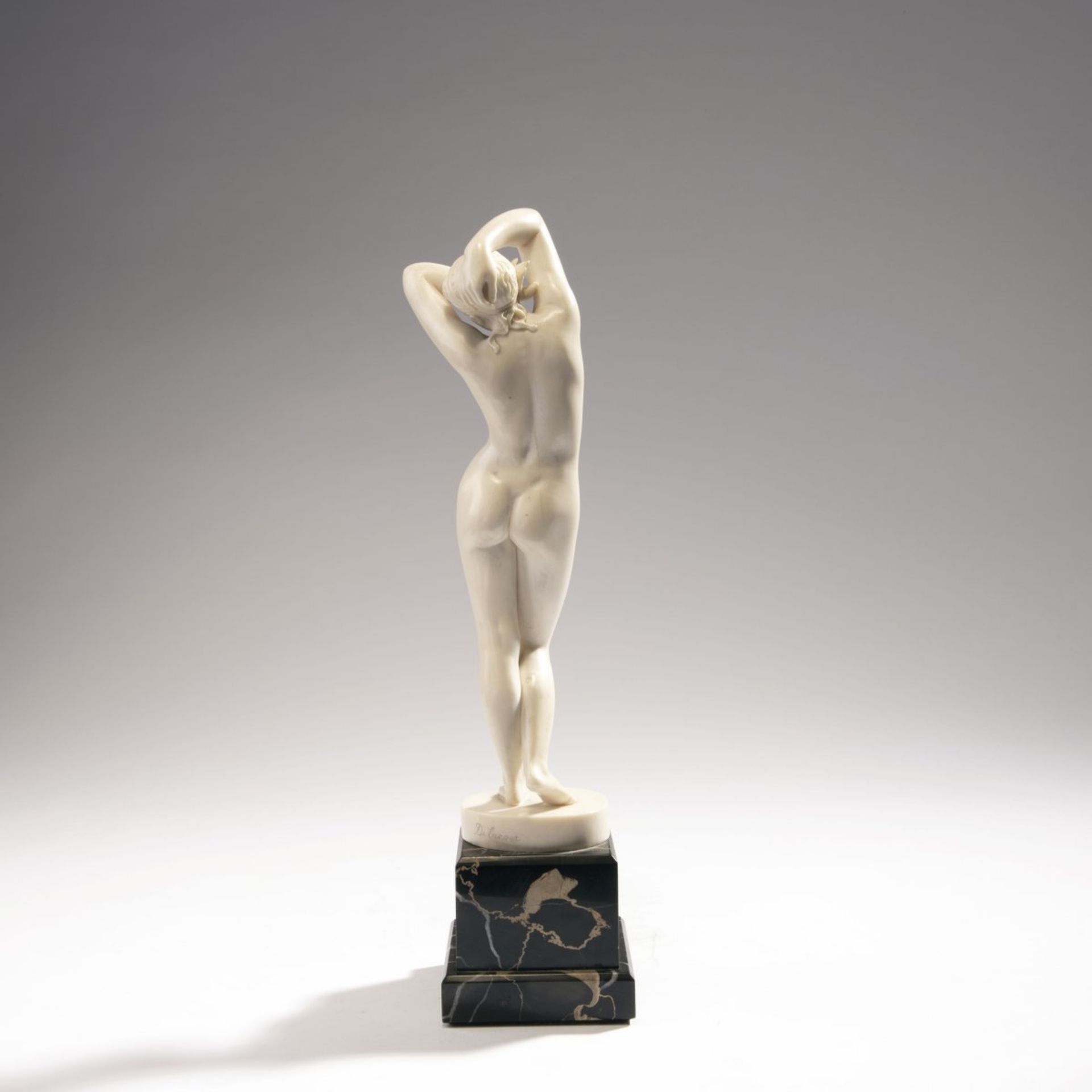 Clovis Delacour, 'Phryne', c. 1900'Phryne', c. 1900H. 36 cm (incl. base). Carved ivory. Plinth - Bild 4 aus 7