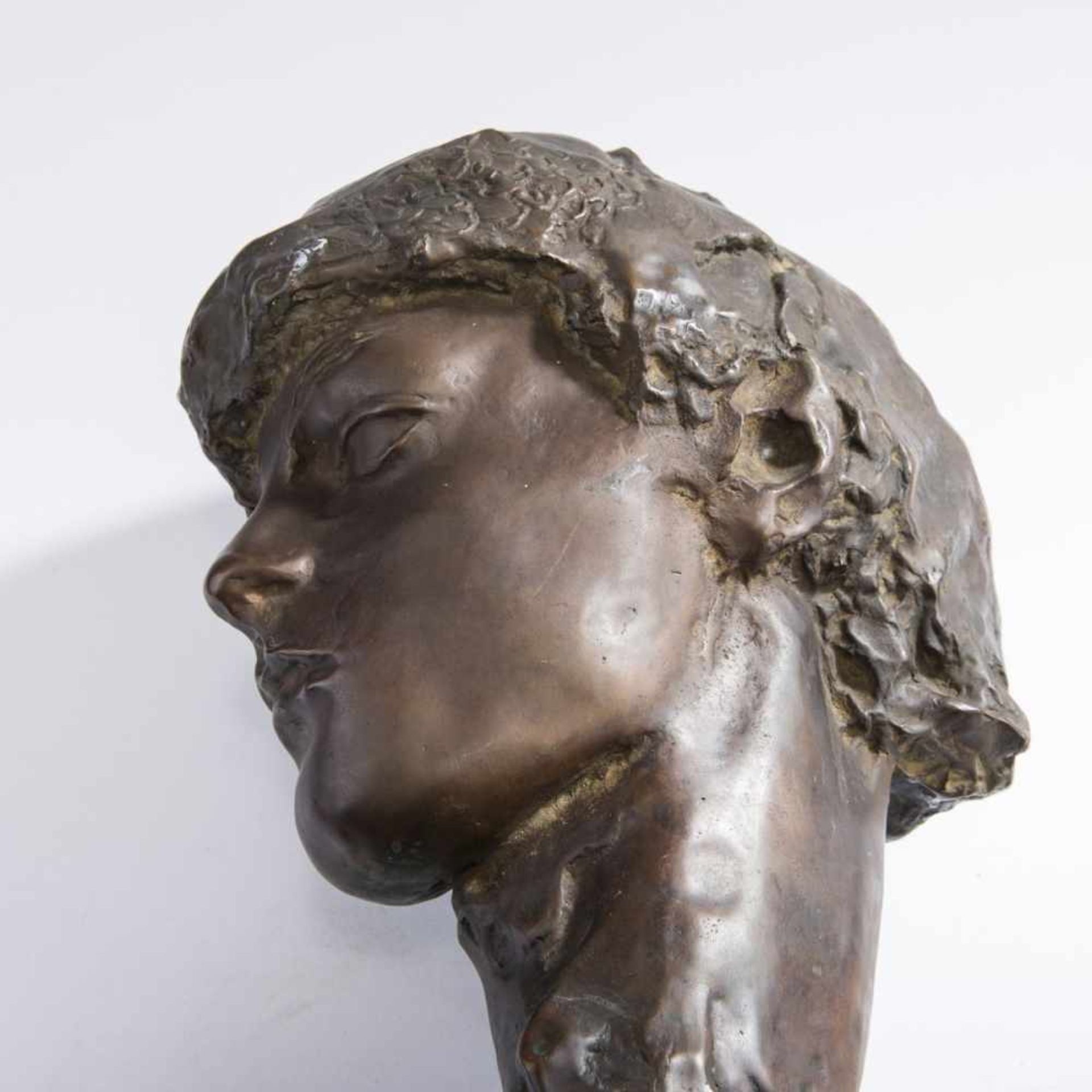 Augusto Perez, Male head, 1970sMale head, 1970sH. 50 cm. Bronze, dark patina. Signed: Perez ( - Bild 6 aus 6