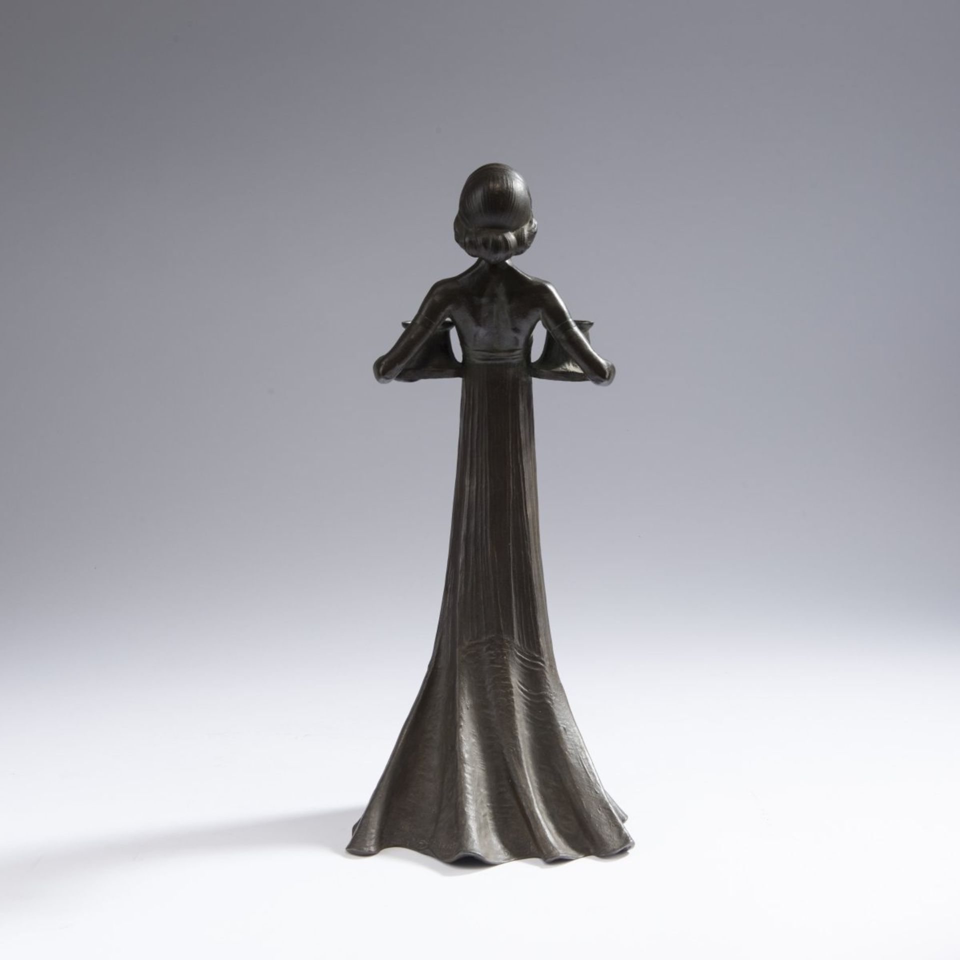 Gustav Gurschner, Candlestick, c. 1902-04Candlestick, c. 1902-04Standing figure of a young woman - Bild 4 aus 6