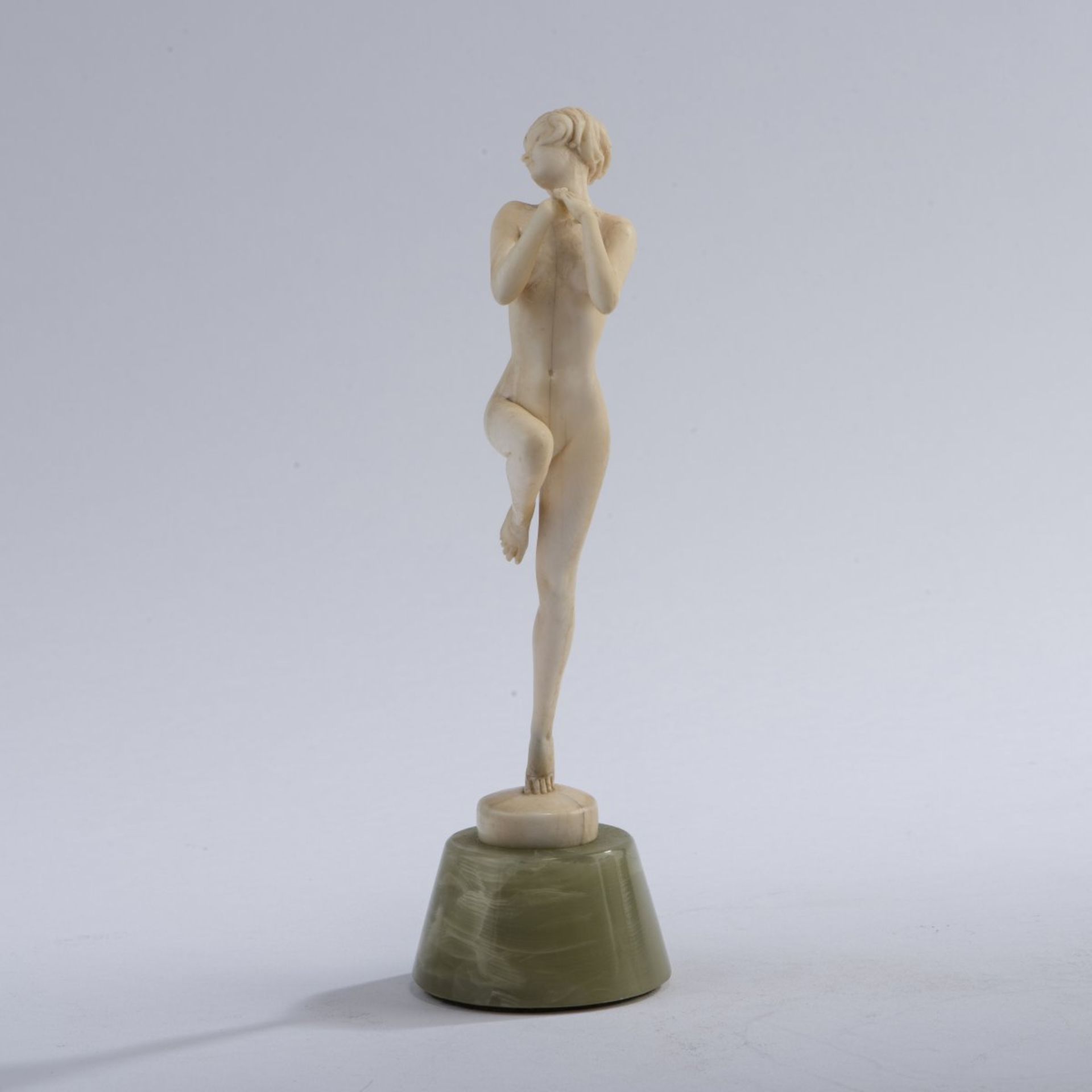 Josef Lorenzl, Unclothed Dancer, 1920sUnclothed Dancer, 1920sIn pose on one leg. H. 18.7 cm (with - Bild 3 aus 8