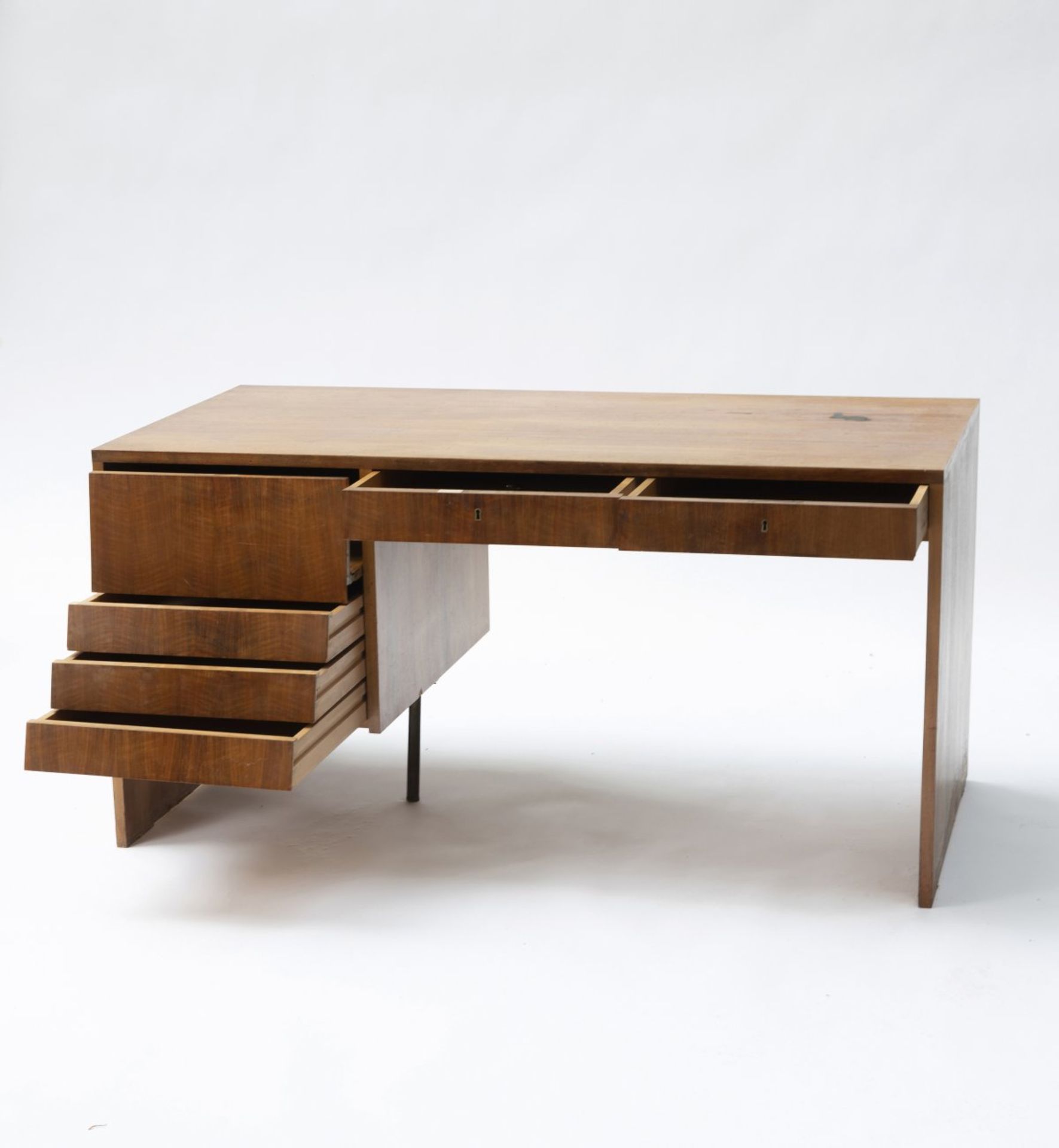 Otl Aicher, Desk, c. 1955Desk, c. 1955H. 75 x 149 x 74.5 cm. Wooden construction, plywood, - Bild 4 aus 4