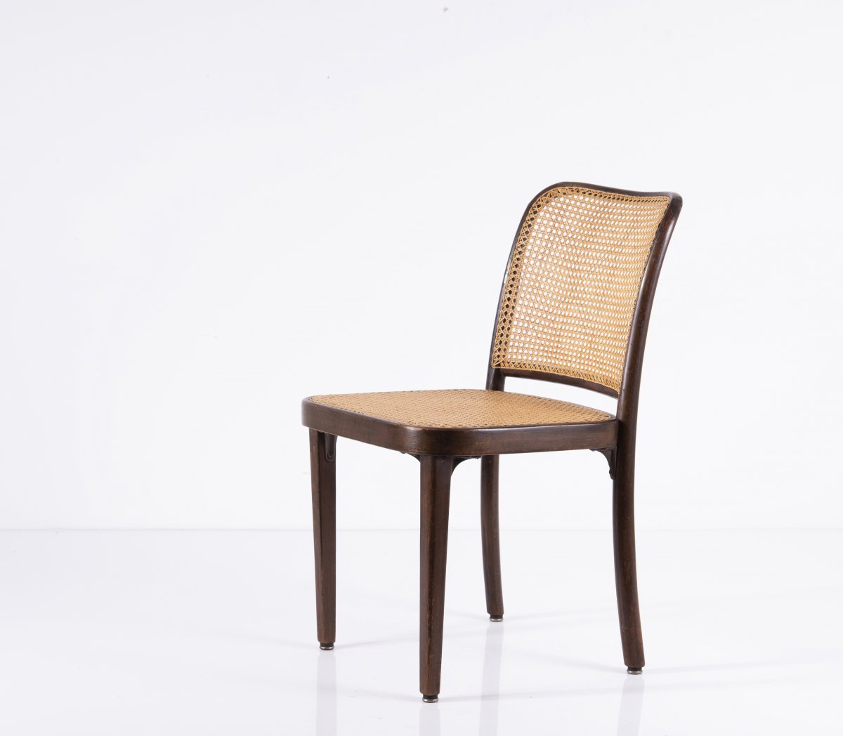 Josef Hoffmann, 'A 811' chair, 1930'A 811' chair, 1930H. 74,5 x 55 x 45,5 cm. Made by Thonet, - Image 5 of 11