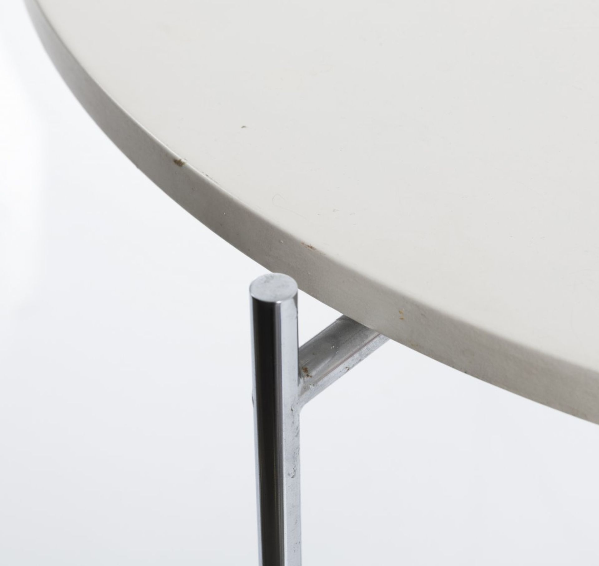 Egon Eiermann, Coffee table, 1962Coffee table, 1962H. 50 cm, D. 83 cm. Made by Wilde & Spieth, - Bild 4 aus 4