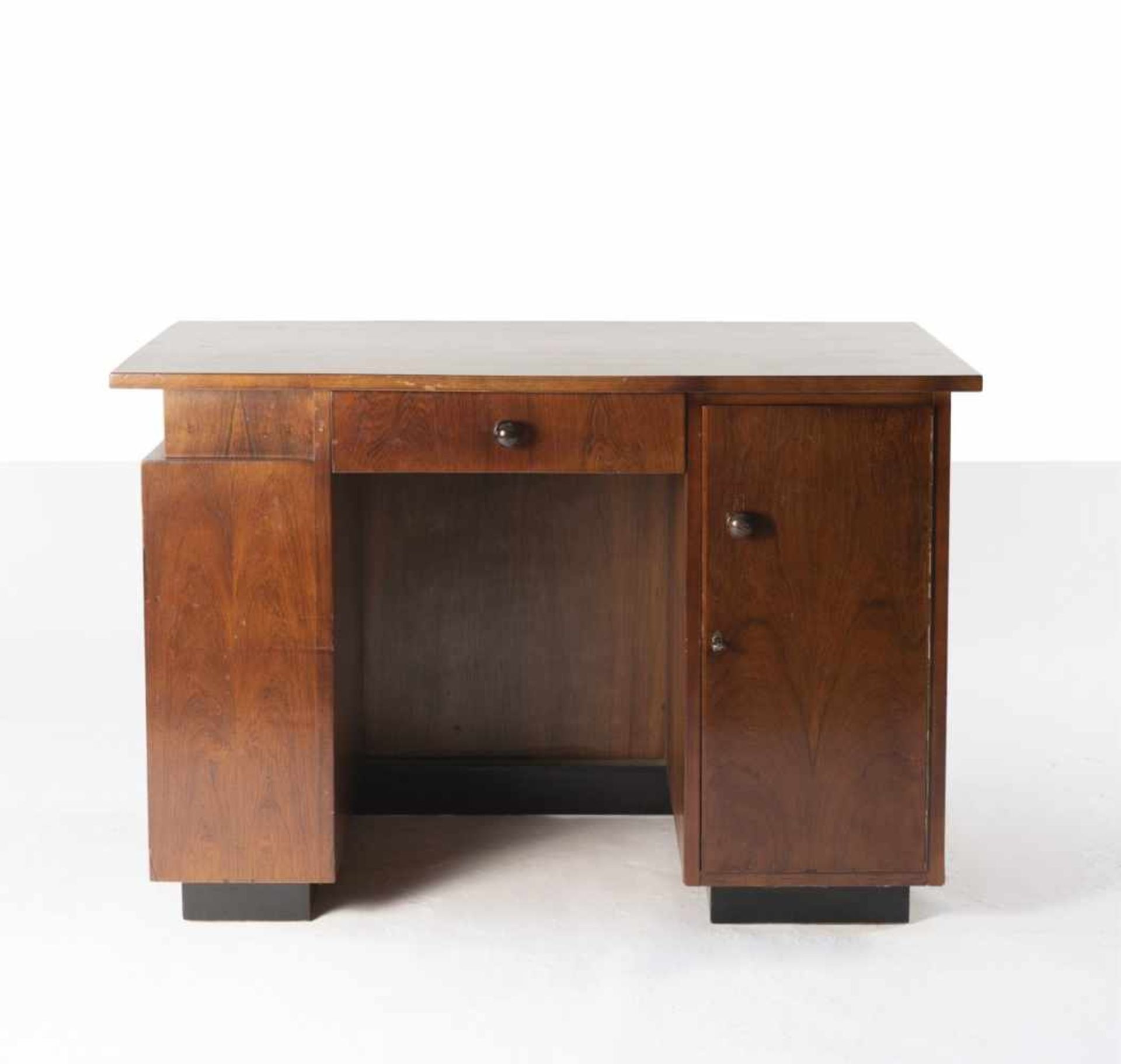 Jan Albertz (J.A.) Muntendam , Desk with stool, 1920s / 30sDesk with stool, 1920s / 30sDesk: H. 77.5