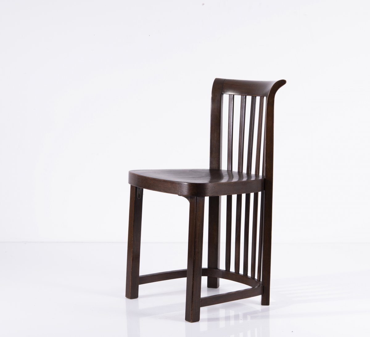 Josef Hoffmann, '797' chair, 1914'797' chair, 1914H. 77 x 50,5 x 43 cm. Made by Thonet, Vienna. - Image 4 of 11