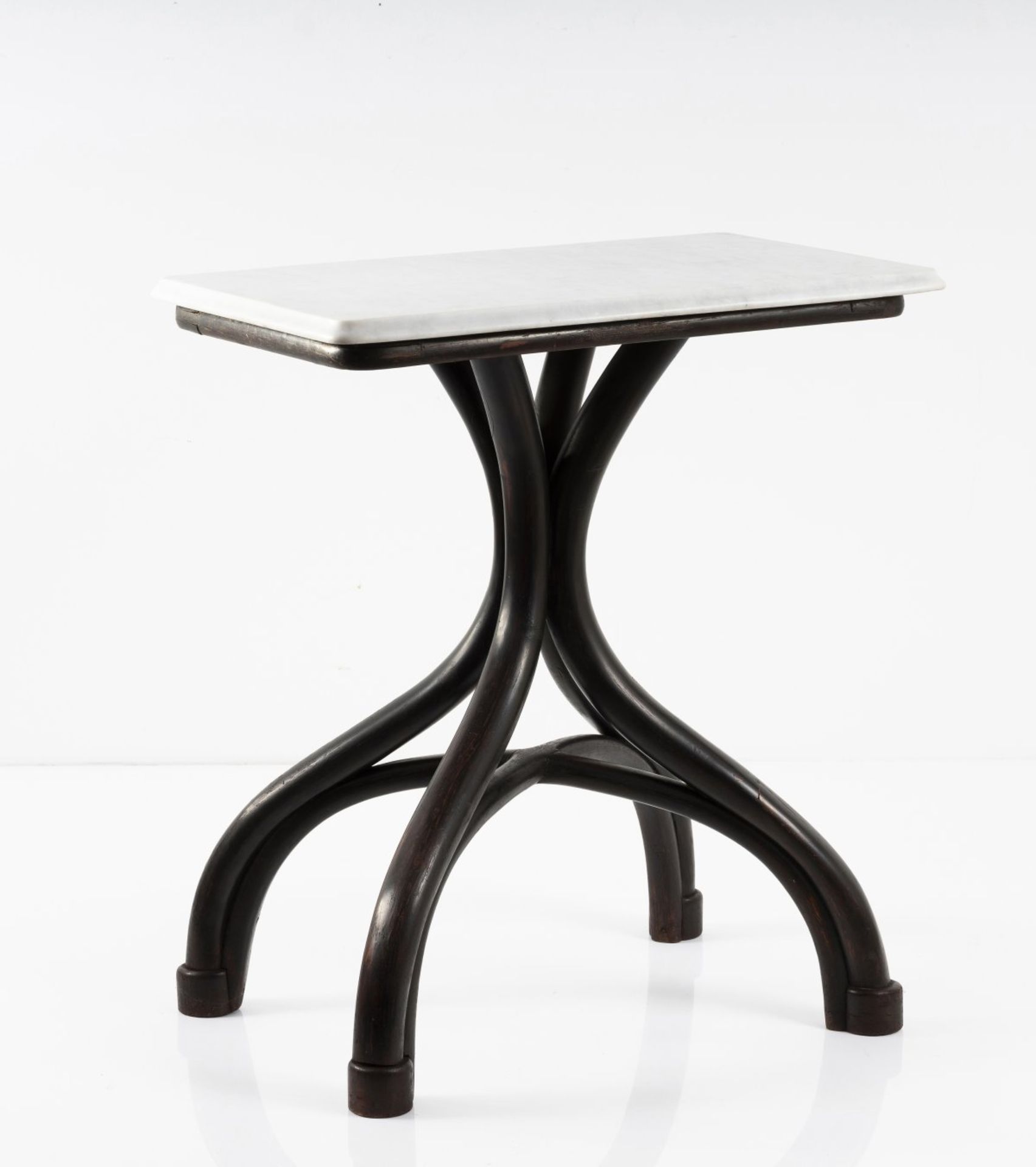 Michael Thonet, Caféhaus table 'Nr. 8', c. 1866Caféhaus table 'Nr. 8', c. 1866H. 76 cm, 67.5 x 46. - Bild 3 aus 5