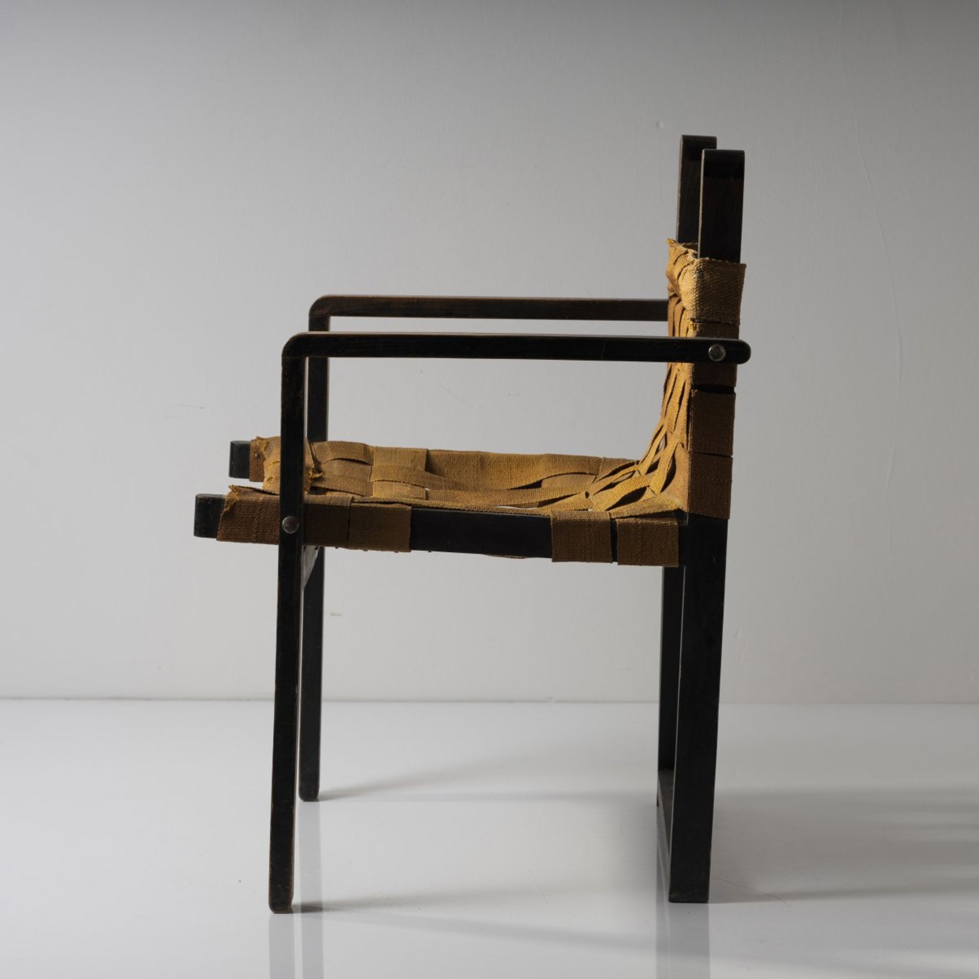 Bauhaus (surroundings of), Crate chair, c. 1925Crate chair, c. 1925H. 81 x 63.2 x 60 cm; wooden - Bild 15 aus 18