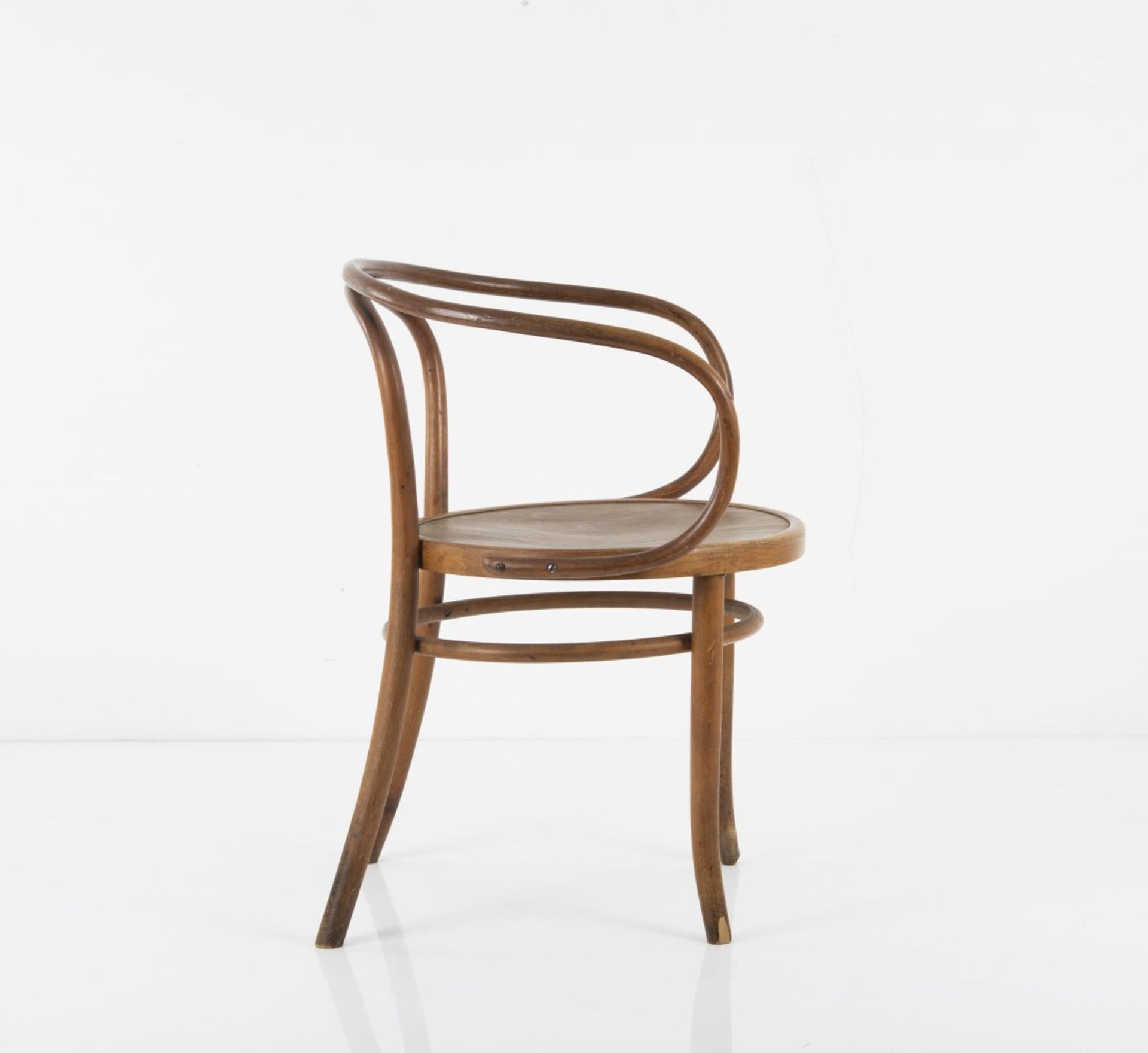 Thonet, Vienna (Works design), '6009' chair, c. 1900'6009' chair, c. 1900H. 76 x 60 x 56.5 cm. Beech - Bild 7 aus 7