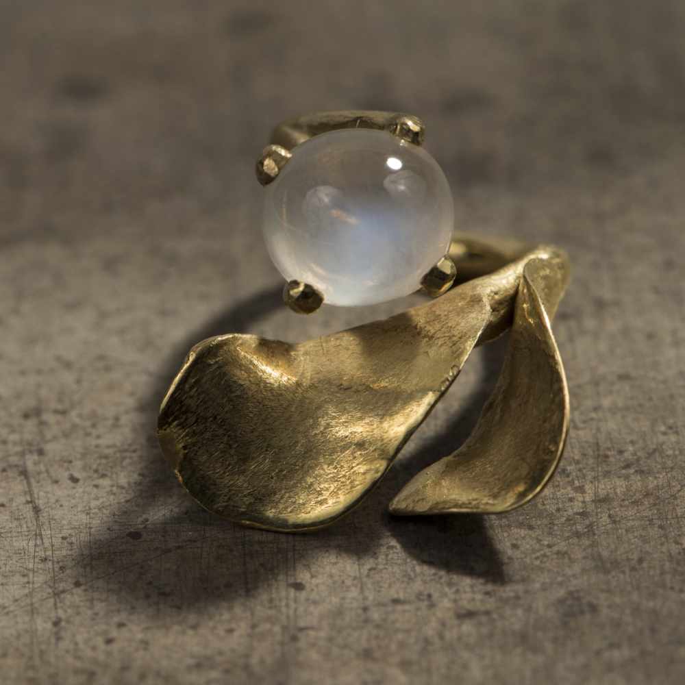 Peter Hassenpflug, Ring, c. 1968Ring, c. 196818ct yellow gold, moonstone. 23 grams. Inner - Image 5 of 5