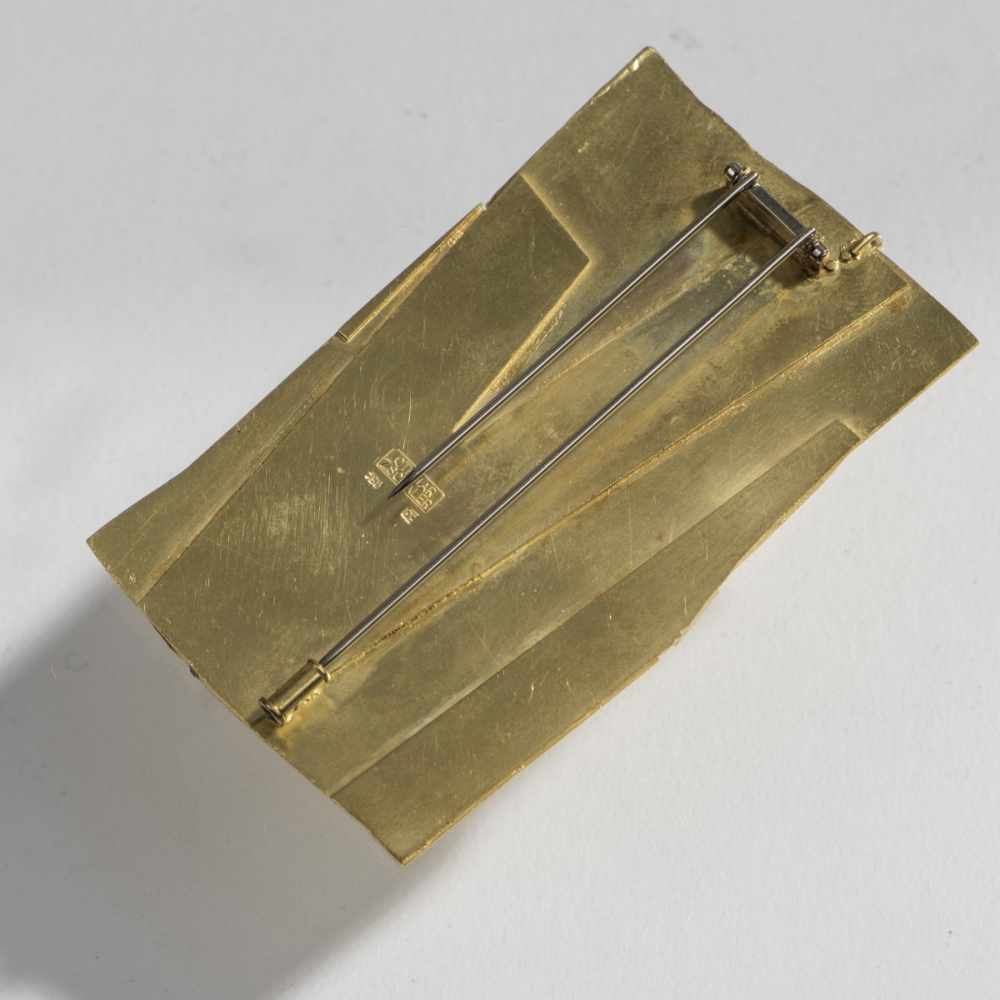 Othmar Zschaler, Brooch, c. 1970Brooch, c. 197018ct yellow gold. 42 grams. 4.2 x 7.1 cm. Signed: - Image 2 of 3