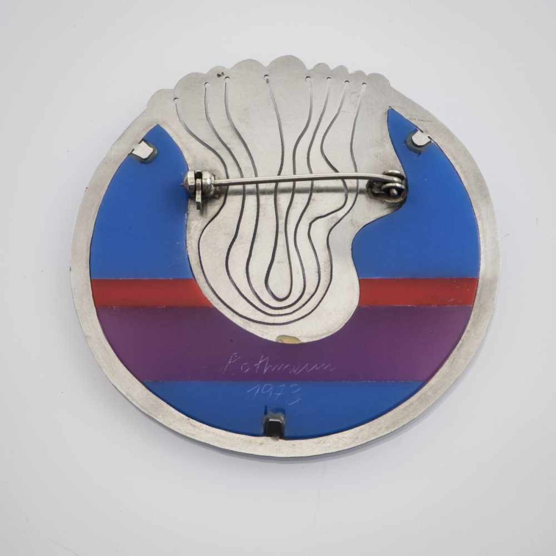 Gerd Rothmann, Brooch, 1973Brooch, 1973Steel, Plexiglas. 14 grams. D. c. 6 cm. Signed: Rothmann 1973 - Bild 2 aus 2